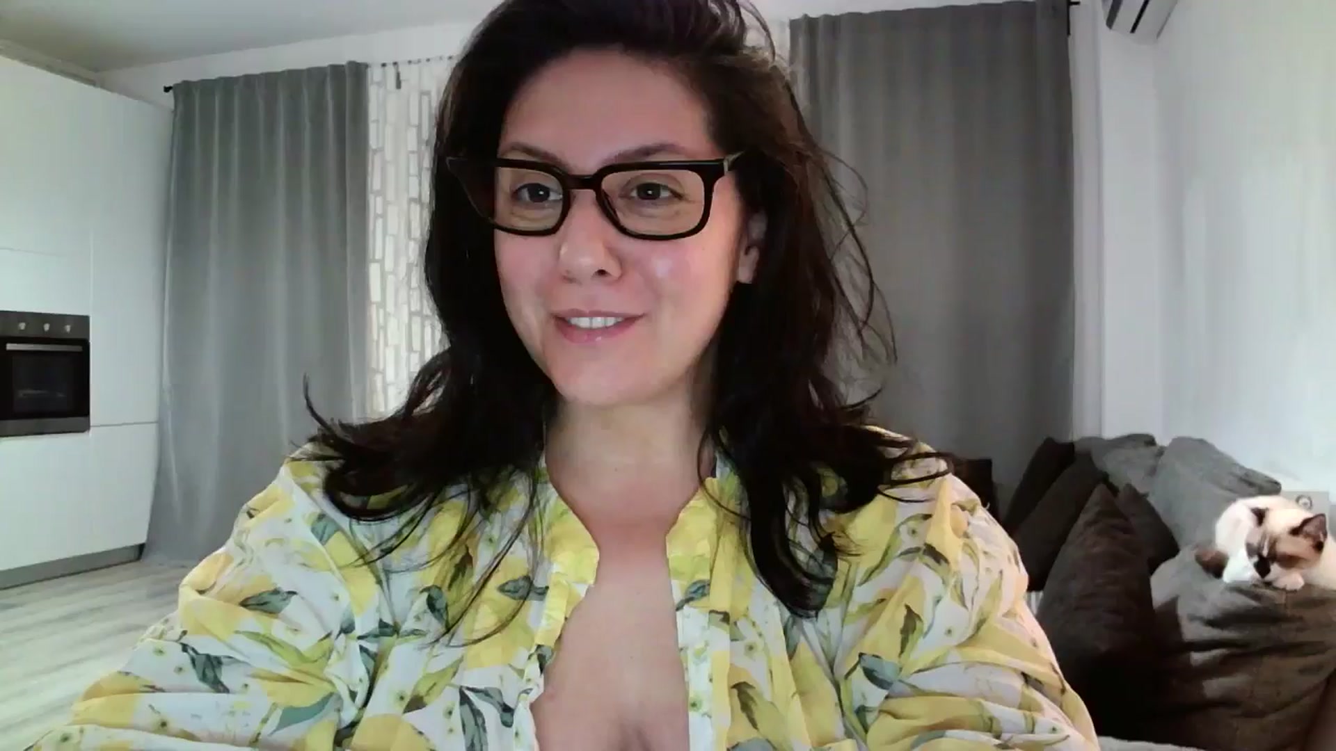 Gallery image thumbnail from SILKYWOMAN's myfreecams stream on, 06/02/2024, 20:20 image 6 of 20