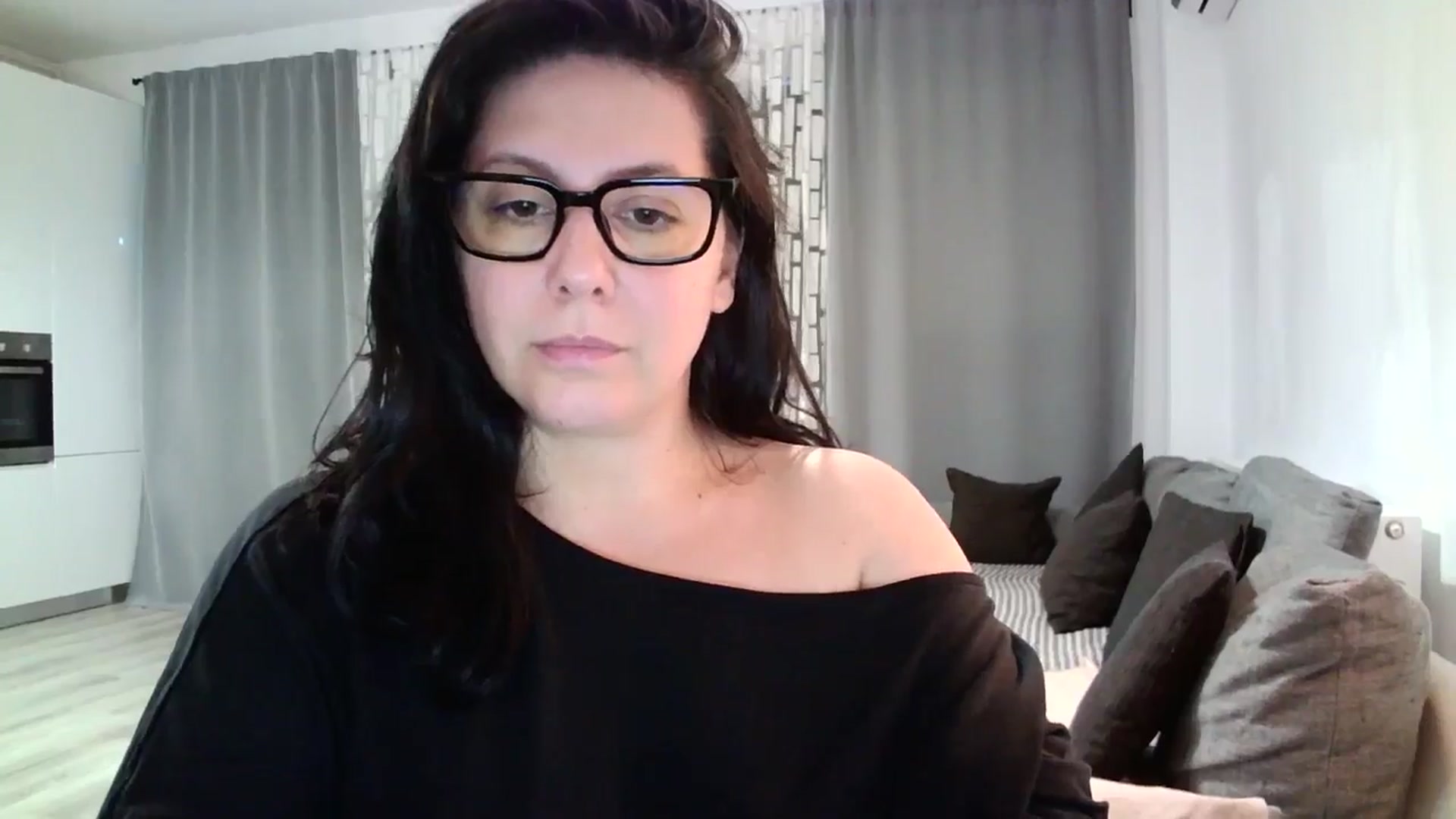 Gallery image thumbnail from SILKYWOMAN's myfreecams stream on, 06/04/2024, 18:55 image 8 of 20