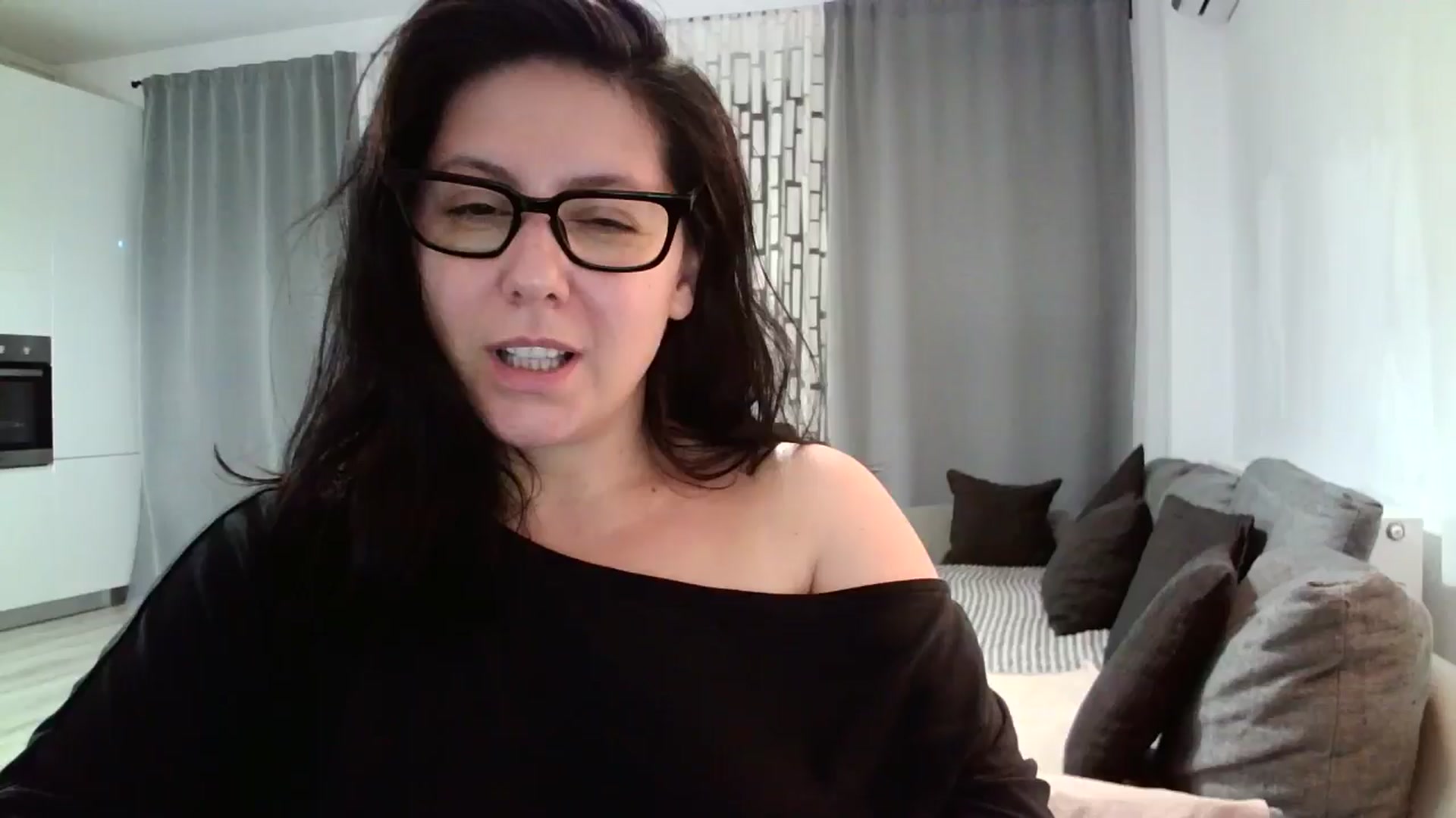 Gallery image thumbnail from SILKYWOMAN's myfreecams stream on, 06/04/2024, 18:55 image 18 of 20