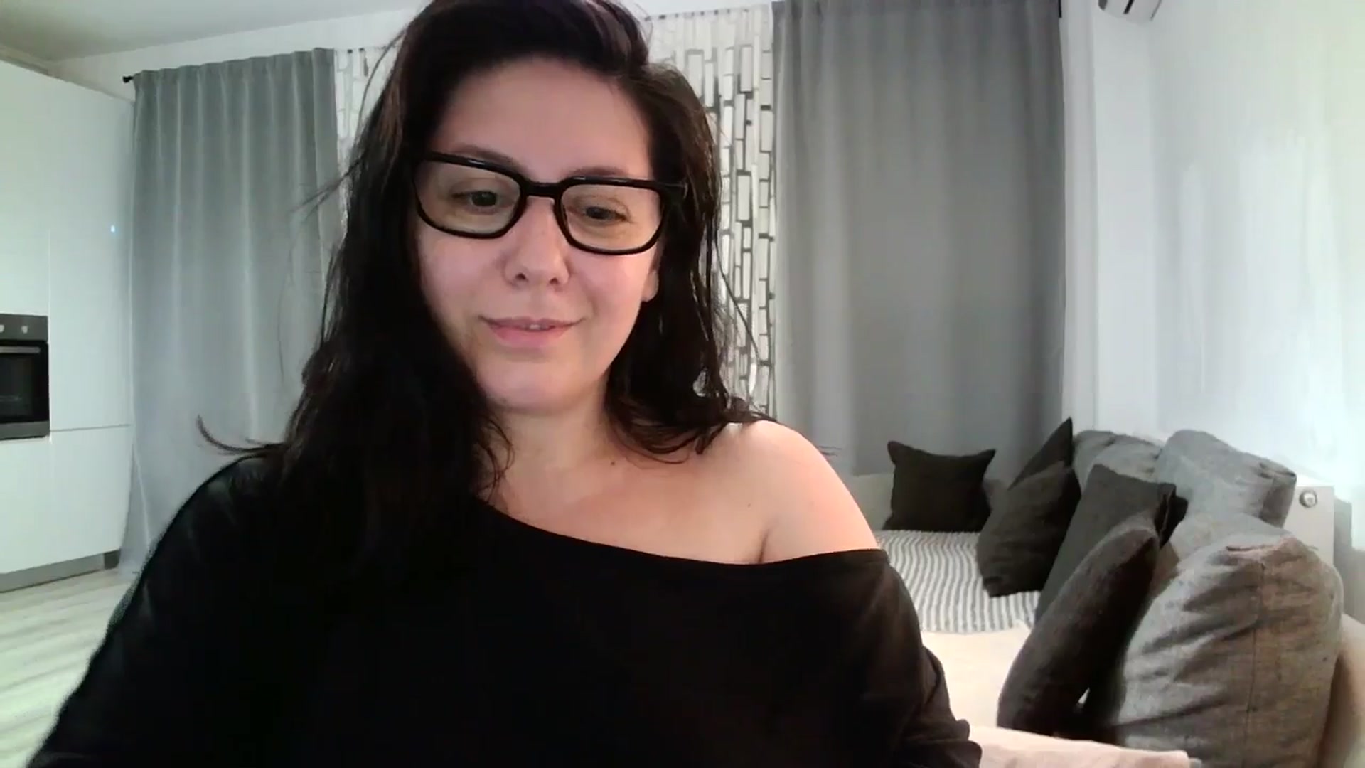 Gallery image thumbnail from SILKYWOMAN's myfreecams stream on, 06/04/2024, 18:55 image 20 of 20
