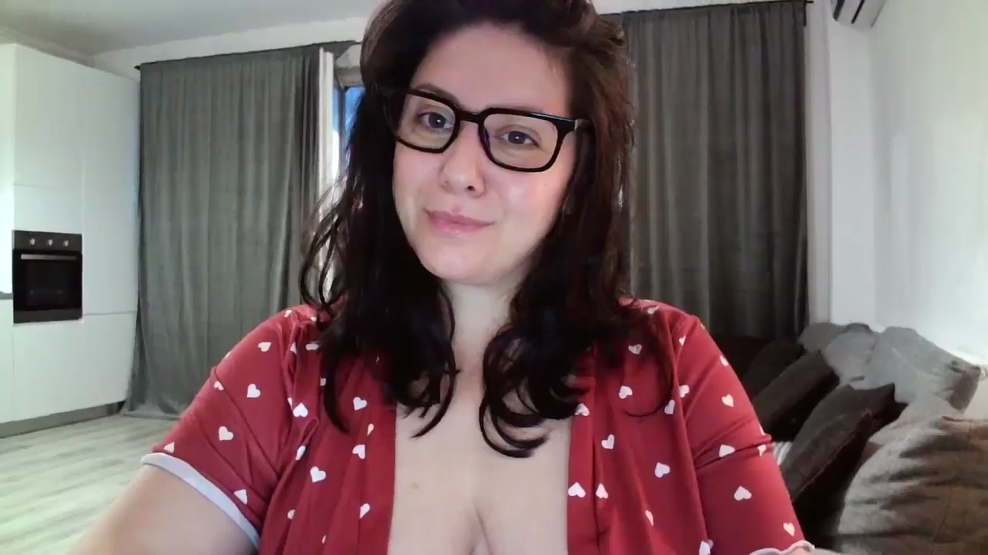 Gallery image thumbnail from SILKYWOMAN's myfreecams stream on, 06/08/2024, 19:05 image 3 of 20