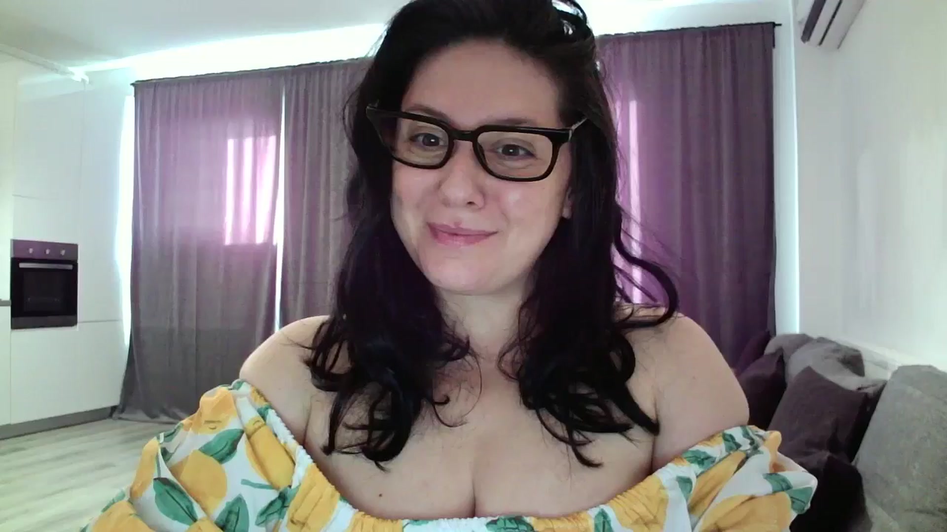 Gallery image thumbnail from SILKYWOMAN's myfreecams stream on, 06/10/2024, 16:26 image 10 of 20