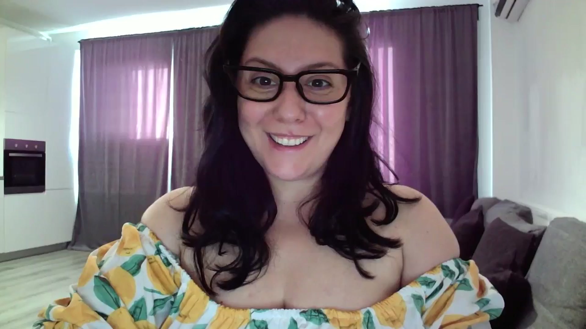 Gallery image thumbnail from SILKYWOMAN's myfreecams stream on, 06/10/2024, 16:26 image 16 of 20