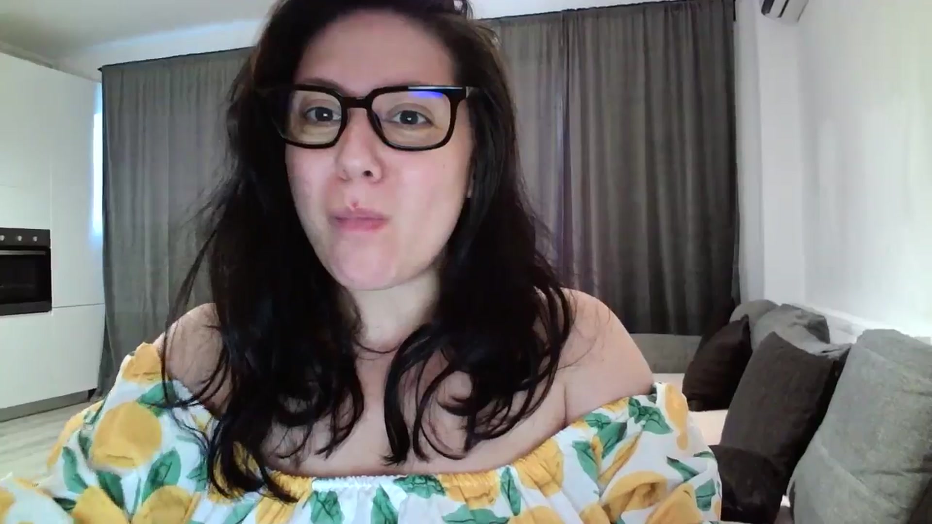 Gallery image thumbnail from SILKYWOMAN's myfreecams stream on, 06/10/2024, 17:51 image 16 of 20
