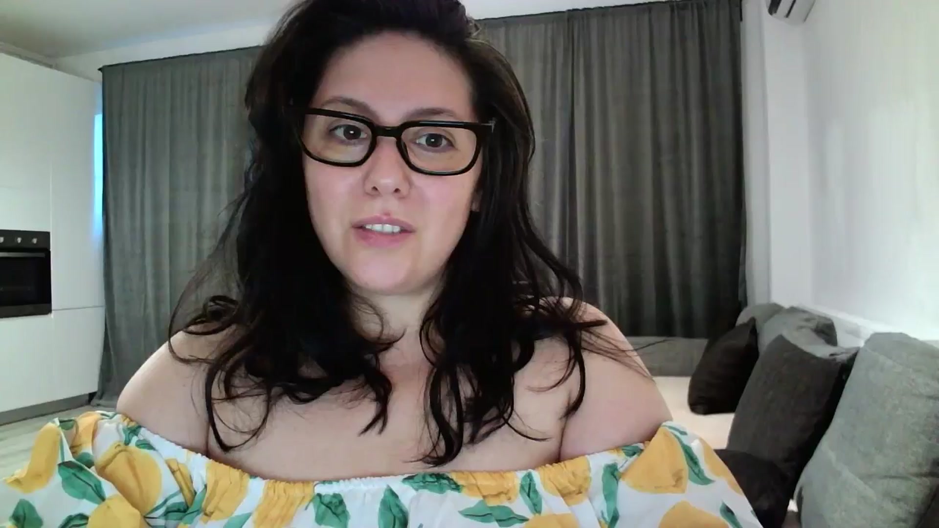 Gallery image thumbnail from SILKYWOMAN's myfreecams stream on, 06/10/2024, 19:27 image 1 of 20