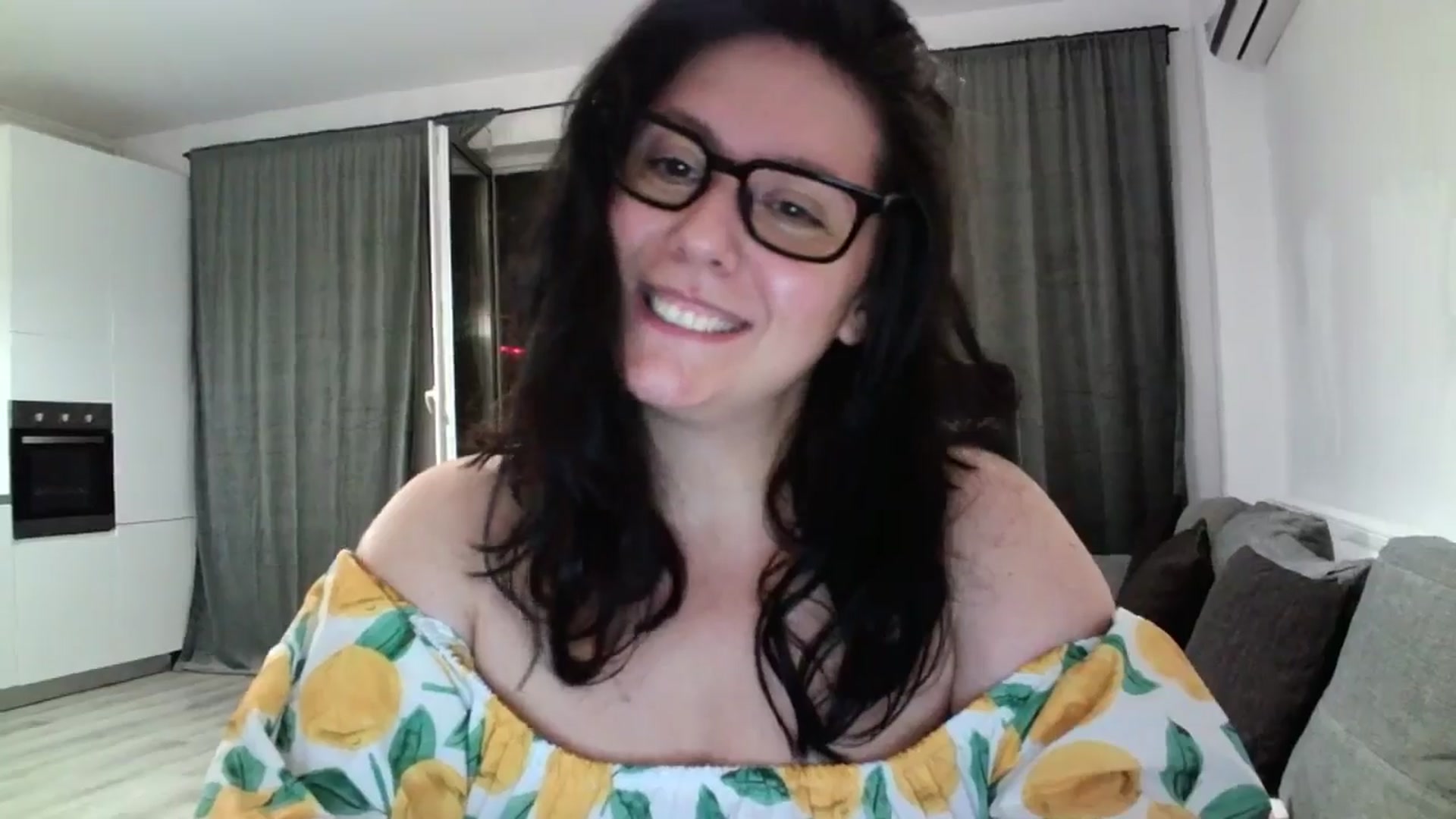 Gallery image thumbnail from SILKYWOMAN's myfreecams stream on, 06/10/2024, 19:27 image 19 of 20