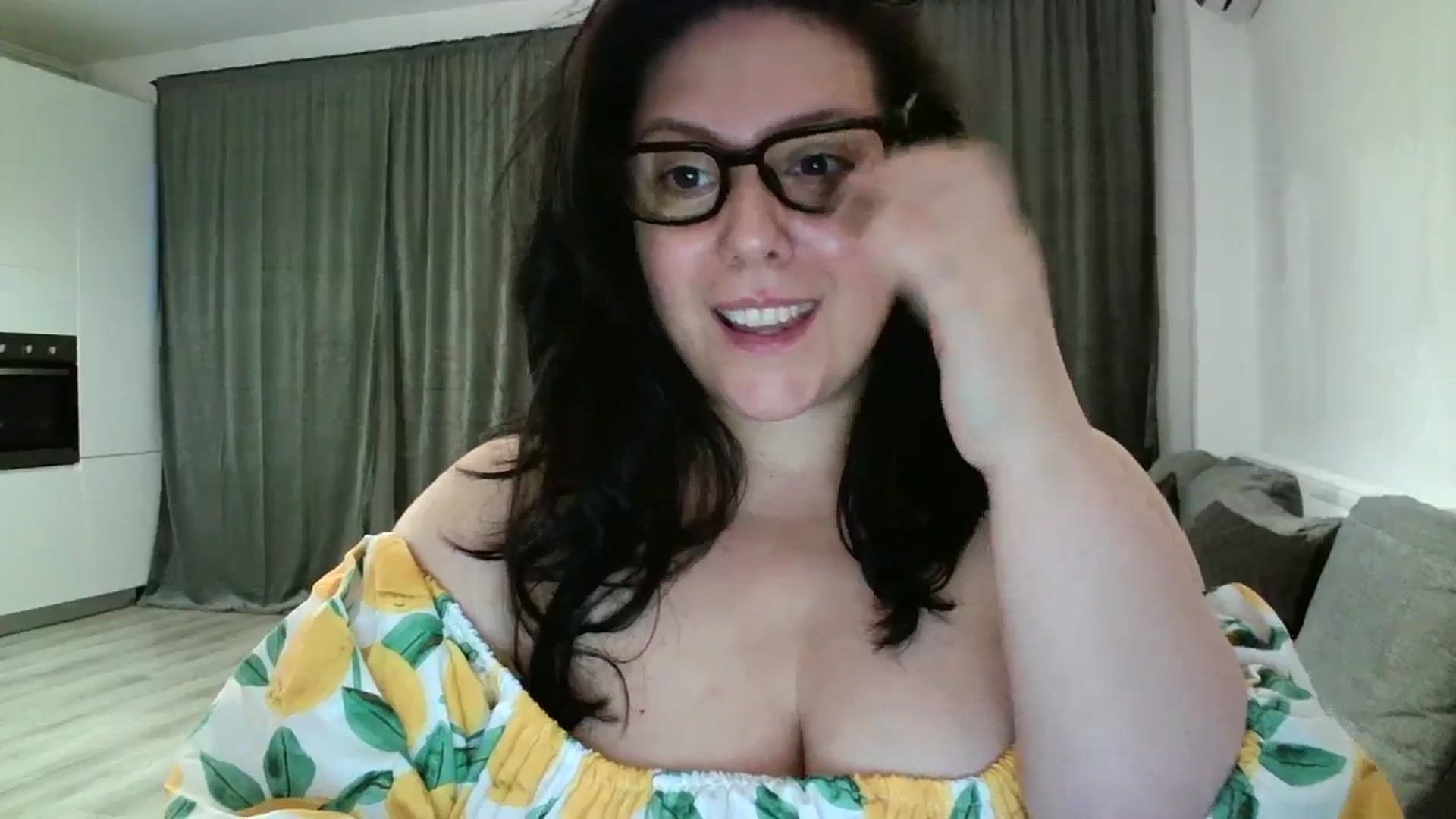 Gallery image thumbnail from SILKYWOMAN's myfreecams stream on, 06/10/2024, 19:27 image 7 of 20