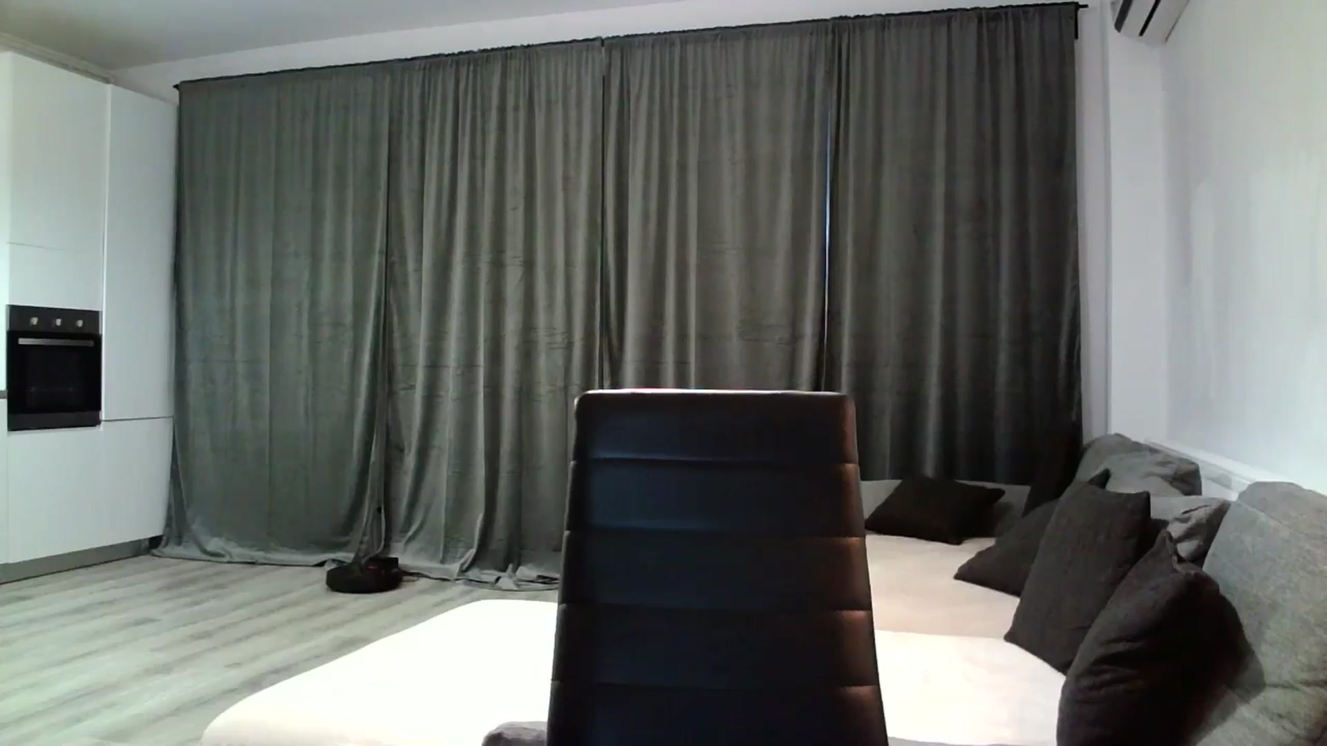 Gallery image thumbnail from SILKYWOMAN's myfreecams stream on, 06/11/2024, 18:40 image 17 of 20