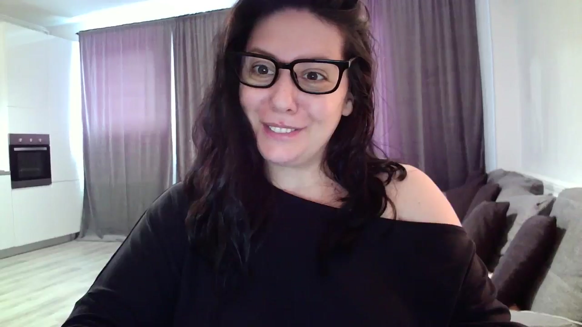 Gallery image thumbnail from SILKYWOMAN's myfreecams stream on, 06/12/2024, 11:36 image 9 of 20