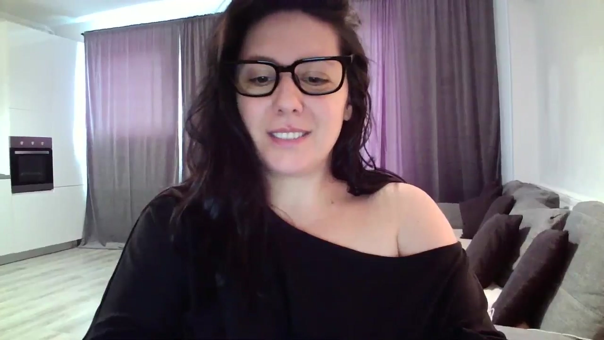Gallery image thumbnail from SILKYWOMAN's myfreecams stream on, 06/12/2024, 11:36 image 6 of 20
