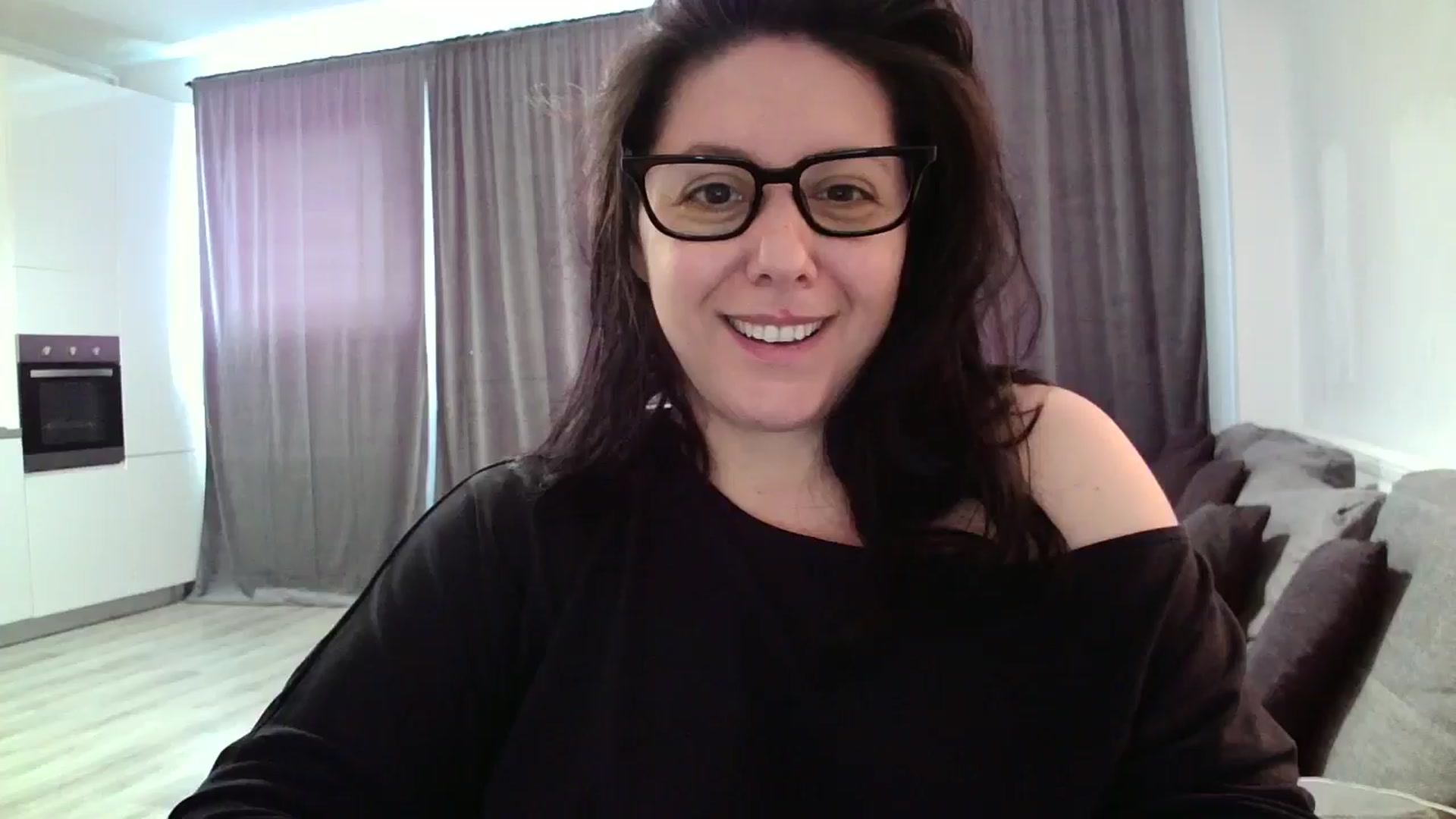 Gallery image thumbnail from SILKYWOMAN's myfreecams stream on, 06/12/2024, 11:36 image 11 of 20