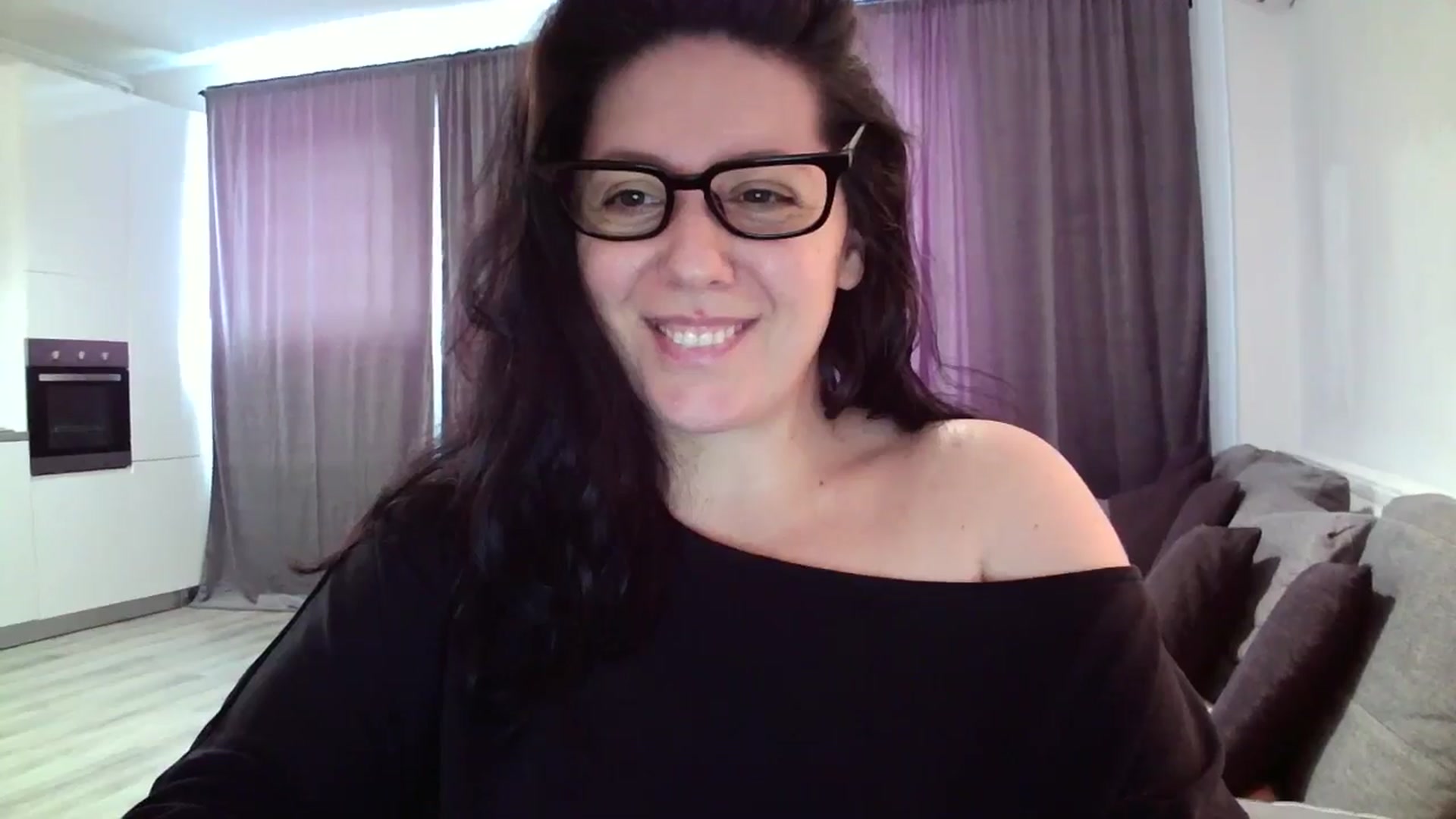 Gallery image thumbnail from SILKYWOMAN's myfreecams stream on, 06/12/2024, 11:36 image 2 of 20