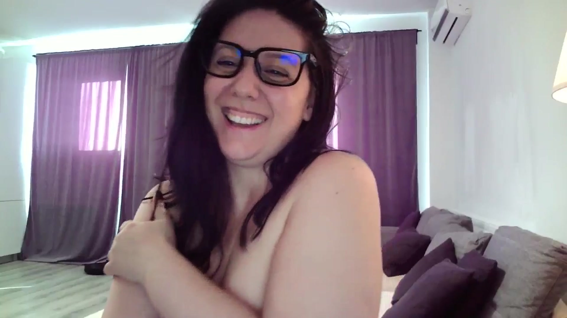 Gallery image thumbnail from SILKYWOMAN's myfreecams stream on, 06/14/2024, 16:31 image 13 of 20