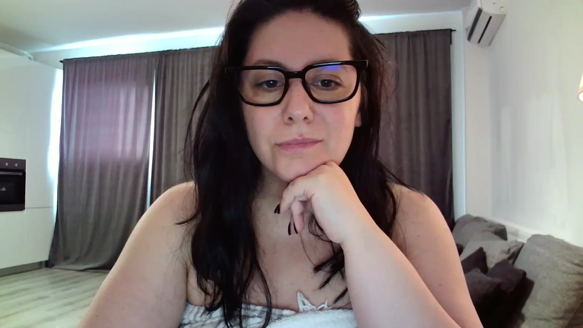 Gallery image thumbnail from SILKYWOMAN's myfreecams stream on, 06/14/2024, 16:31 image 2 of 20