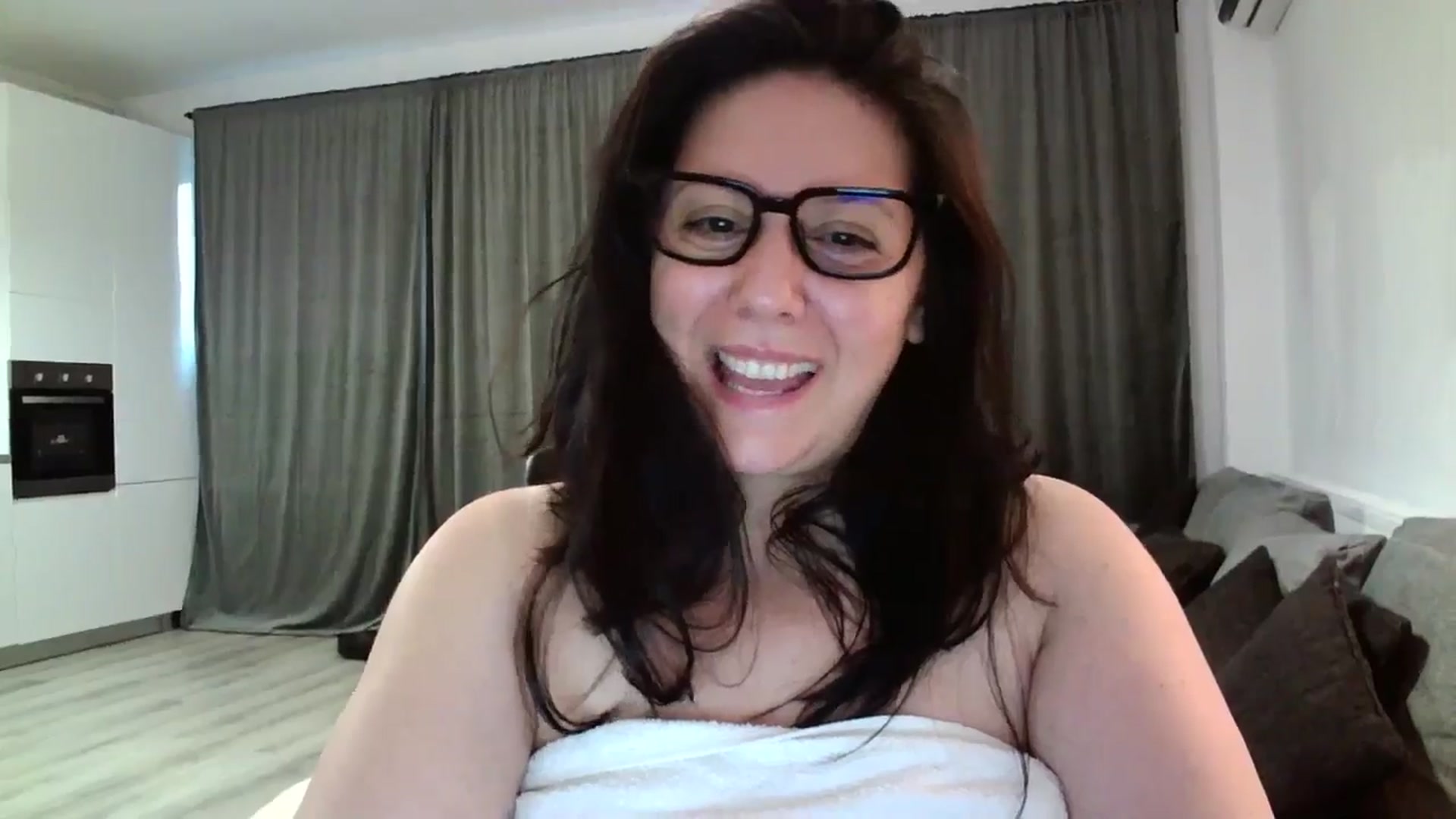 Gallery image thumbnail from SILKYWOMAN's myfreecams stream on, 06/14/2024, 17:58 image 13 of 20