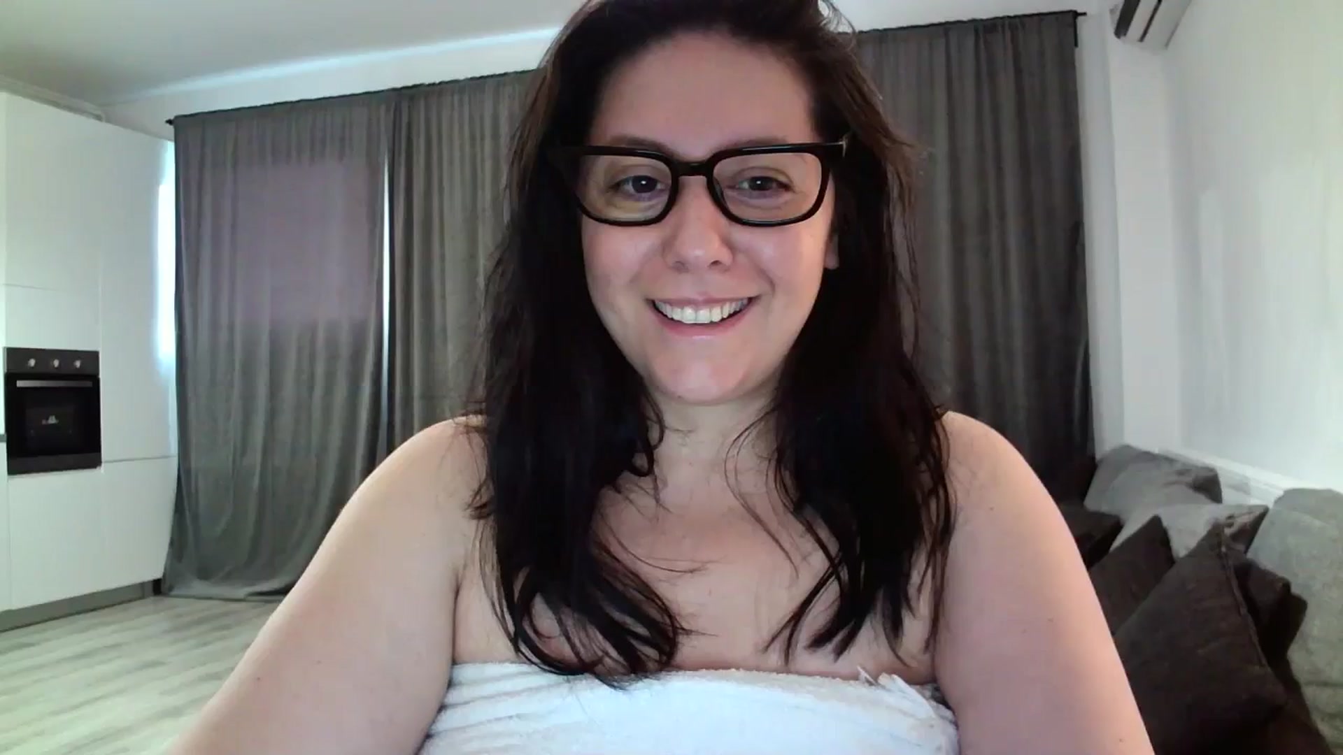 Gallery image thumbnail from SILKYWOMAN's myfreecams stream on, 06/14/2024, 17:58 image 1 of 20
