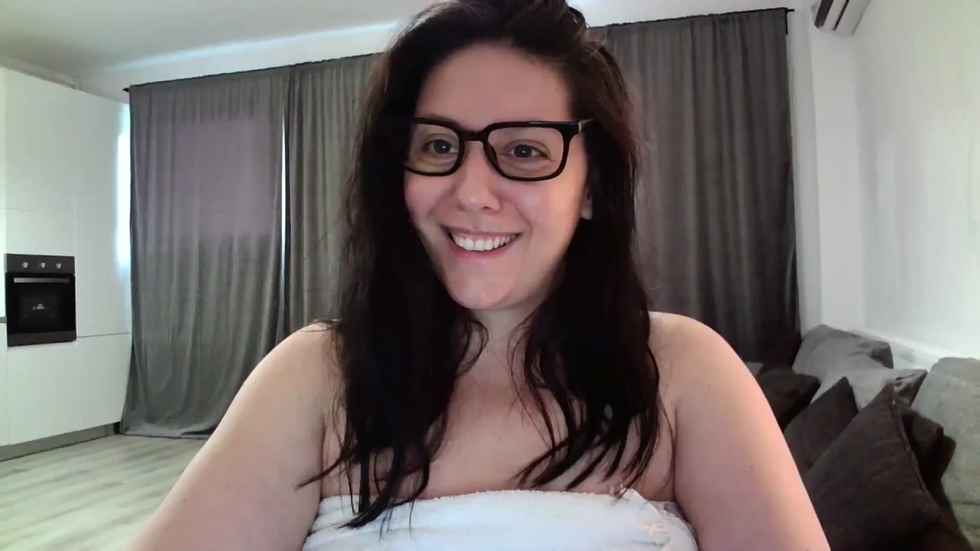 Gallery image thumbnail from SILKYWOMAN's myfreecams stream on, 06/14/2024, 17:58 image 2 of 20