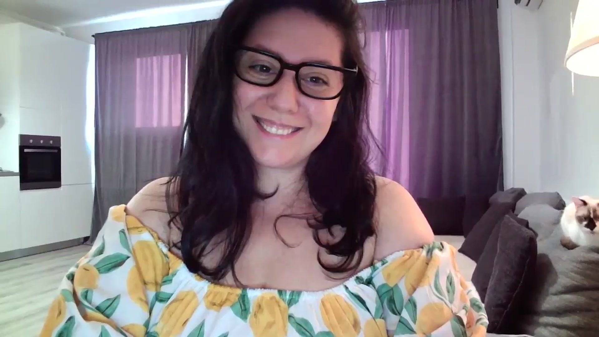 Gallery image thumbnail from SILKYWOMAN's myfreecams stream on, 06/17/2024, 17:38 image 2 of 20
