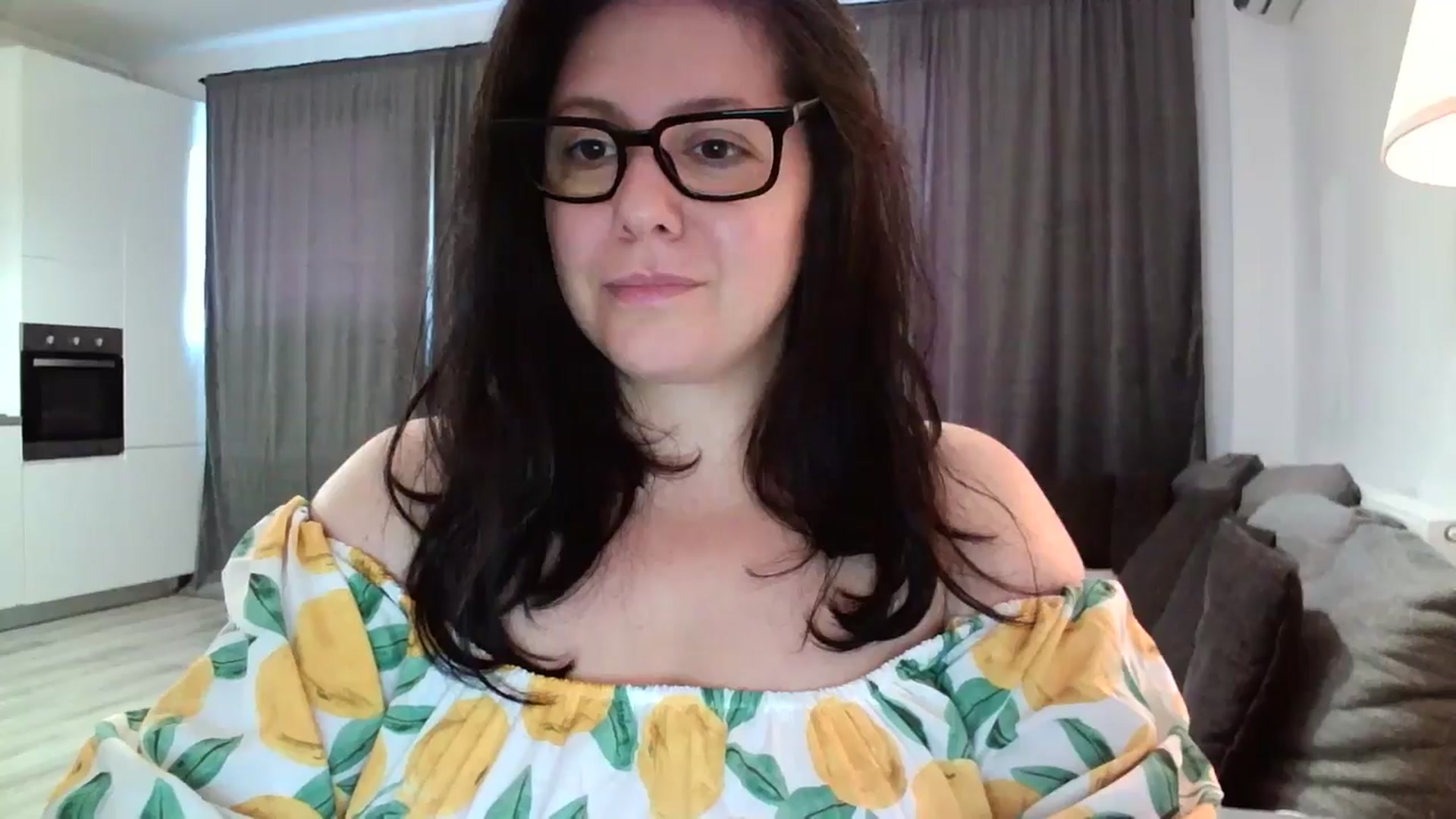 Gallery image thumbnail from SILKYWOMAN's myfreecams stream on, 06/17/2024, 17:38 image 12 of 20