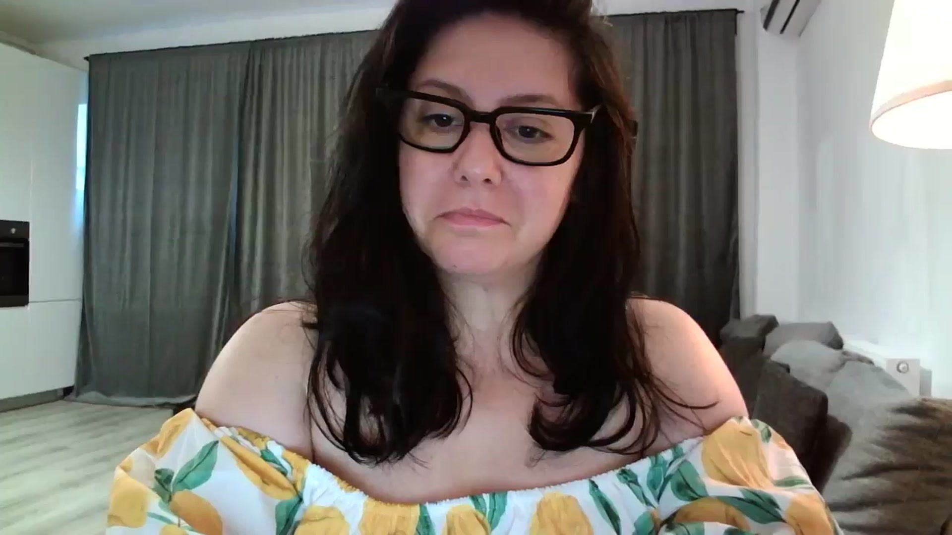 Gallery image thumbnail from SILKYWOMAN's myfreecams stream on, 06/17/2024, 18:07 image 10 of 20