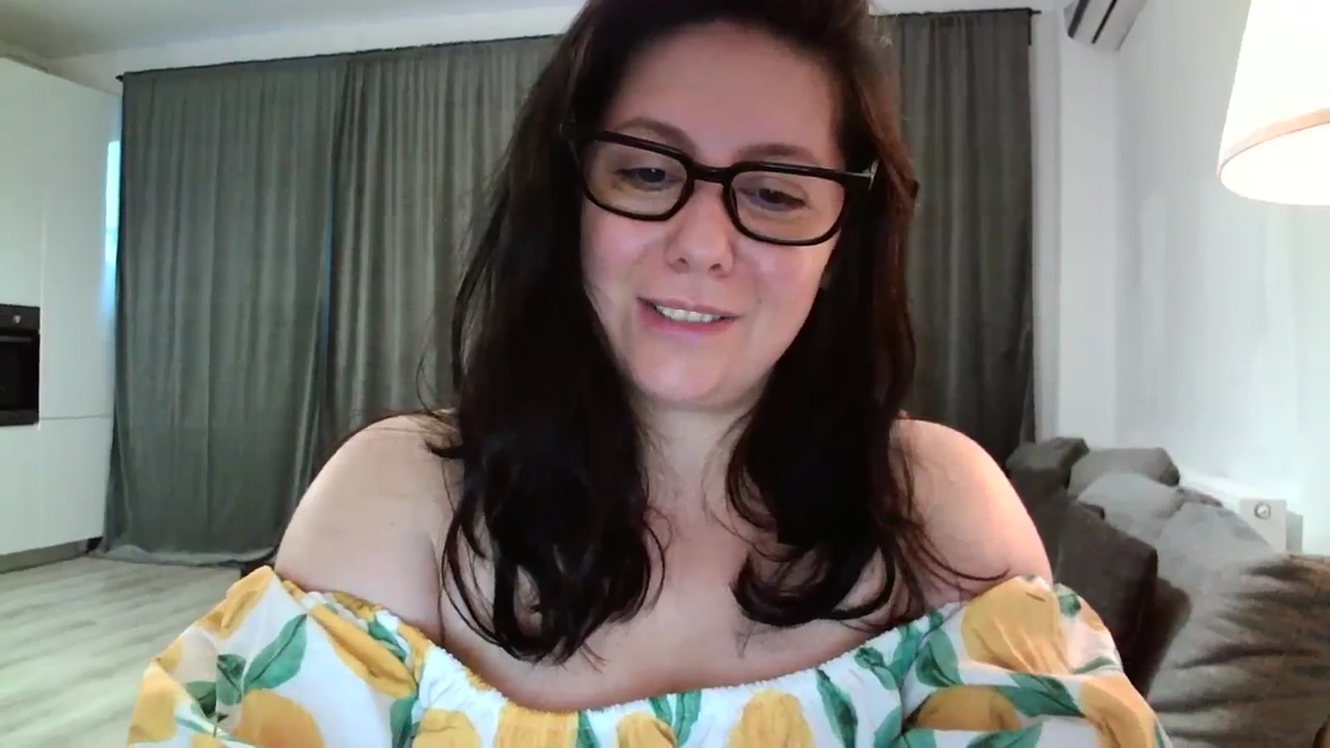 Gallery image thumbnail from SILKYWOMAN's myfreecams stream on, 06/17/2024, 18:07 image 14 of 20