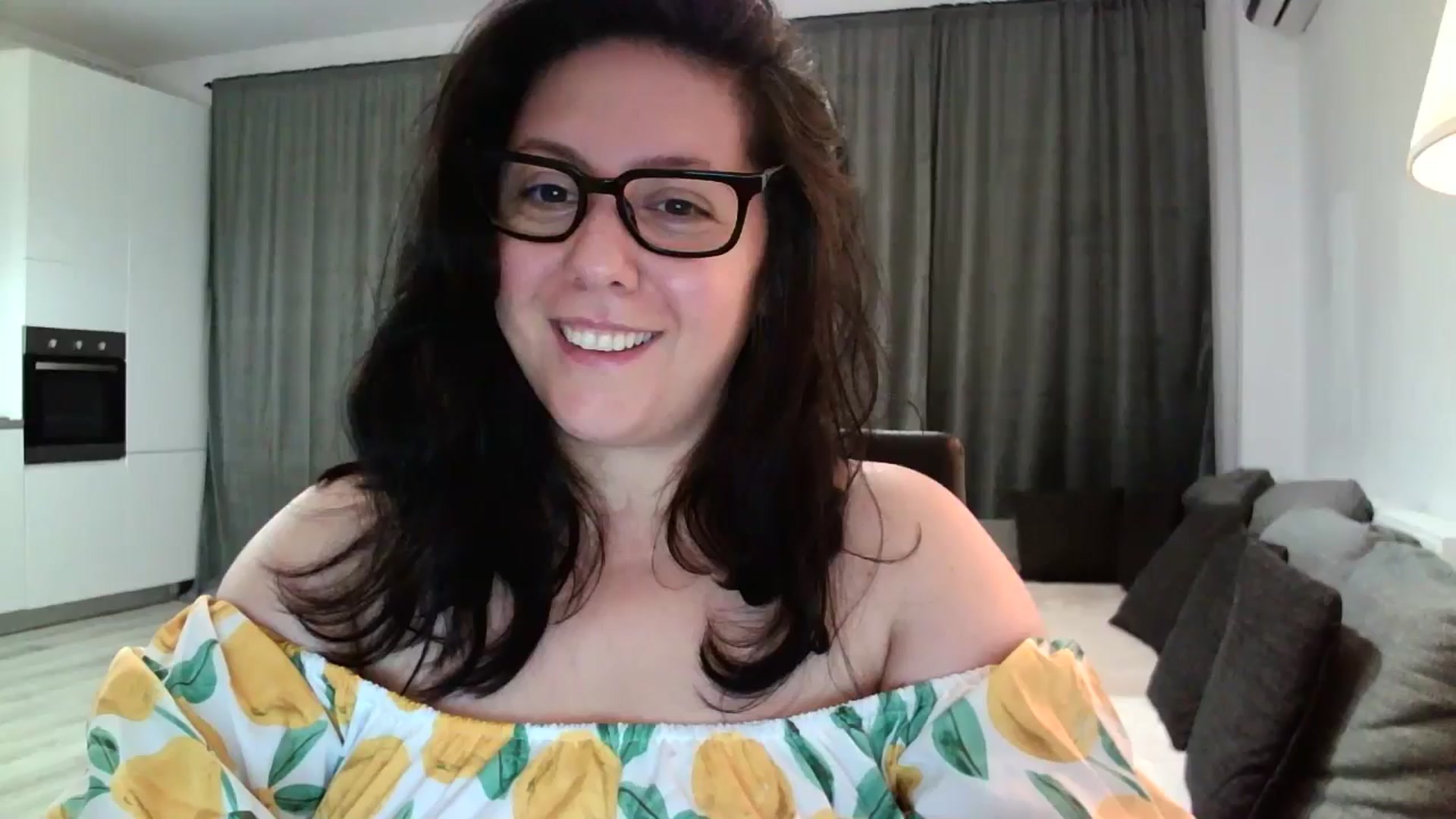 Gallery image thumbnail from SILKYWOMAN's myfreecams stream on, 06/17/2024, 19:07 image 13 of 20