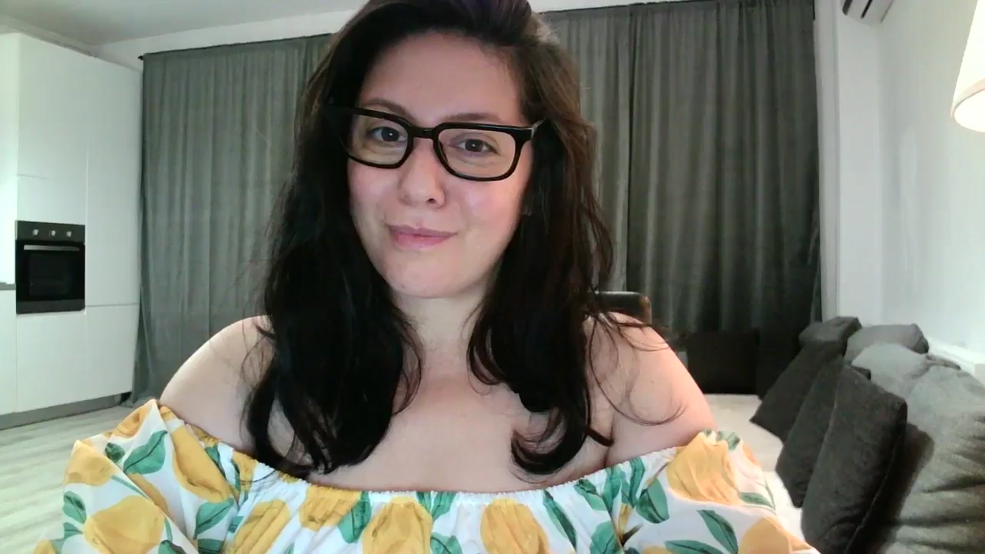 Gallery image thumbnail from SILKYWOMAN's myfreecams stream on, 06/17/2024, 19:07 image 12 of 20