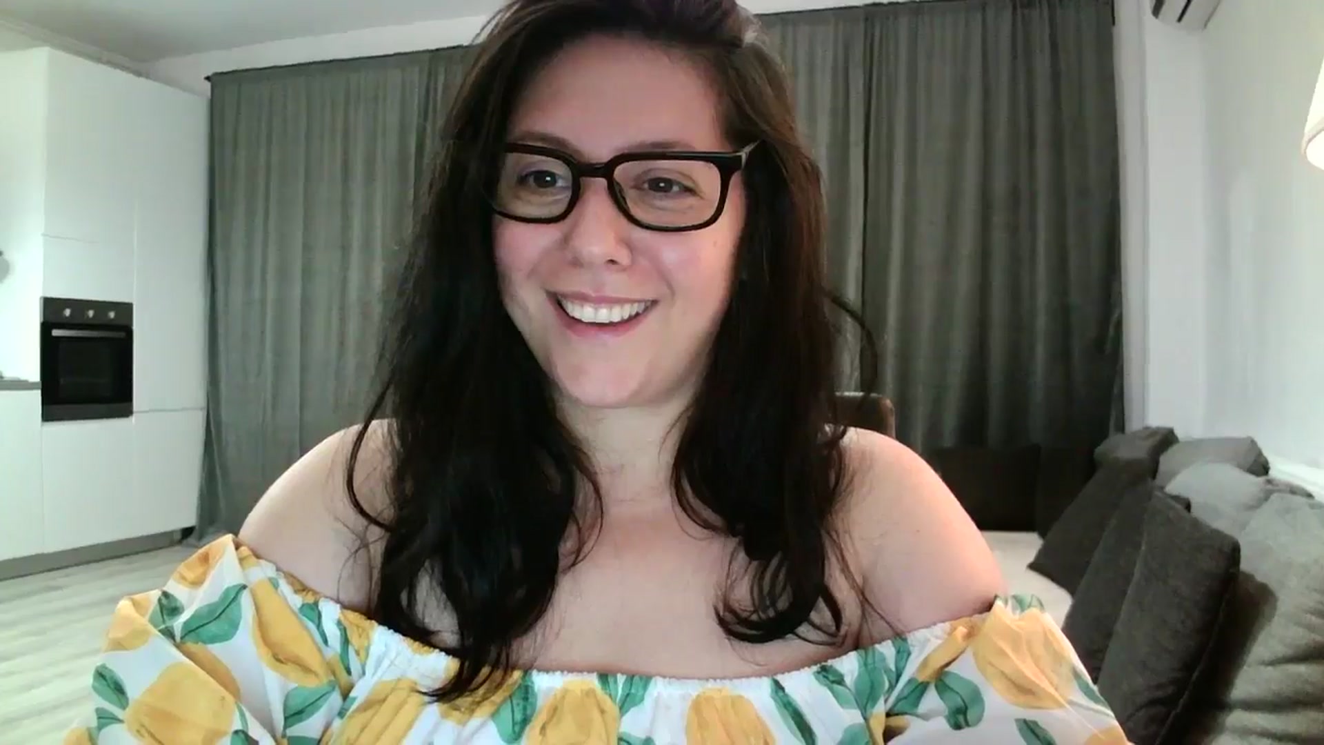 Gallery image thumbnail from SILKYWOMAN's myfreecams stream on, 06/17/2024, 19:07 image 10 of 20