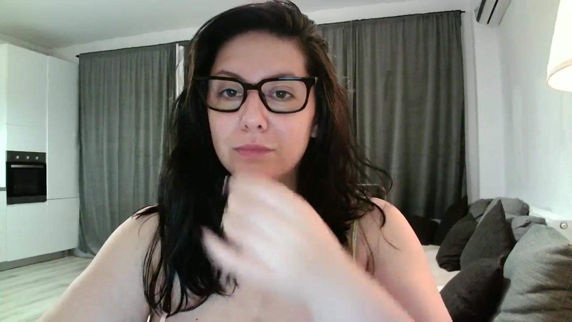 Gallery image thumbnail from SILKYWOMAN's myfreecams stream on, 06/22/2024, 20:04 image 18 of 20