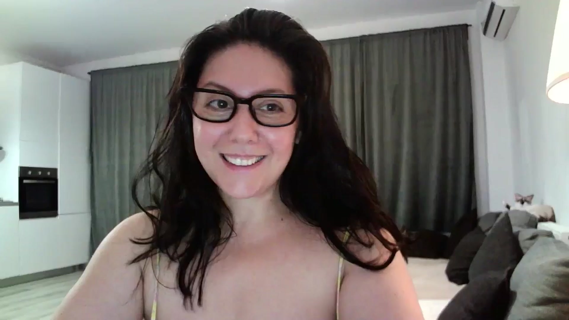 Gallery image thumbnail from SILKYWOMAN's myfreecams stream on, 06/22/2024, 20:20 image 9 of 20