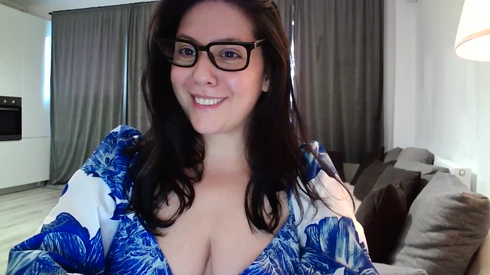 Gallery image thumbnail from SILKYWOMAN's myfreecams stream on, 06/23/2024, 17:51 image 16 of 20