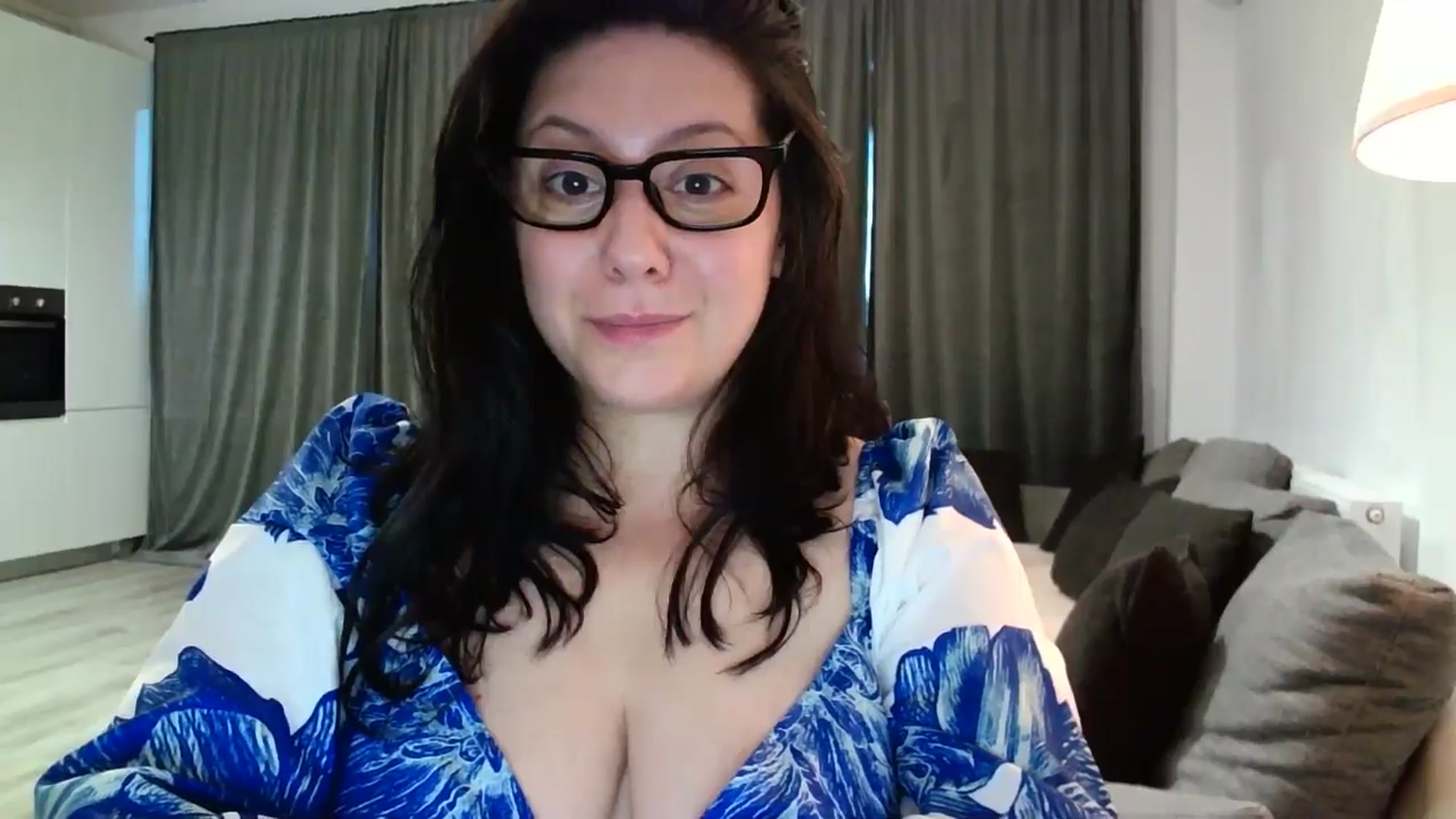 Gallery image thumbnail from SILKYWOMAN's myfreecams stream on, 06/23/2024, 18:17 image 16 of 20