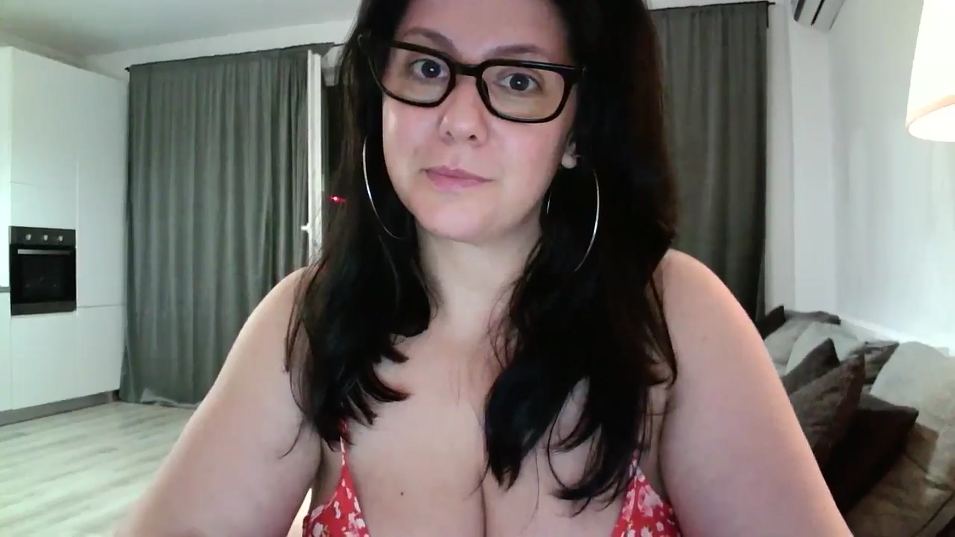 Gallery image thumbnail from SILKYWOMAN's myfreecams stream on, 08/01/2024, 20:22 image 19 of 20