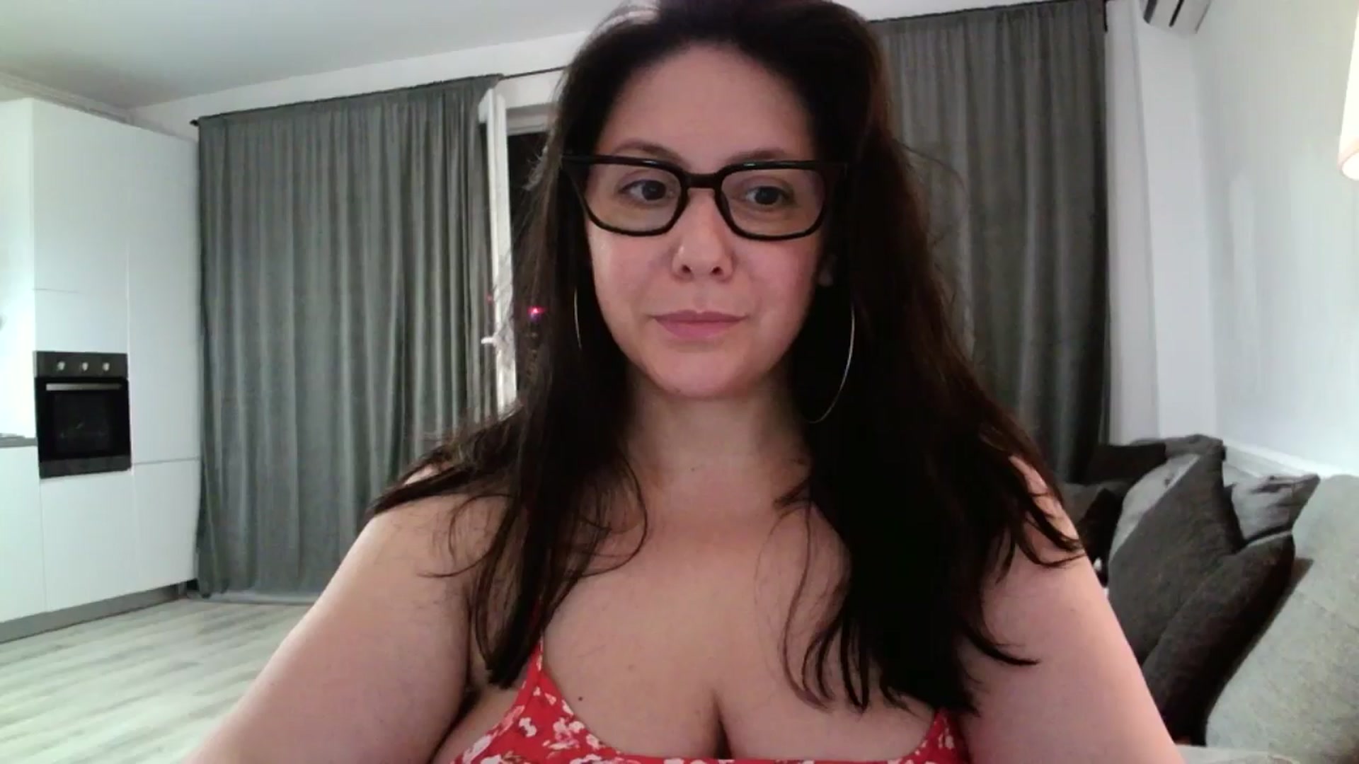 Gallery image thumbnail from SILKYWOMAN's myfreecams stream on, 08/03/2024, 19:32 image 15 of 20
