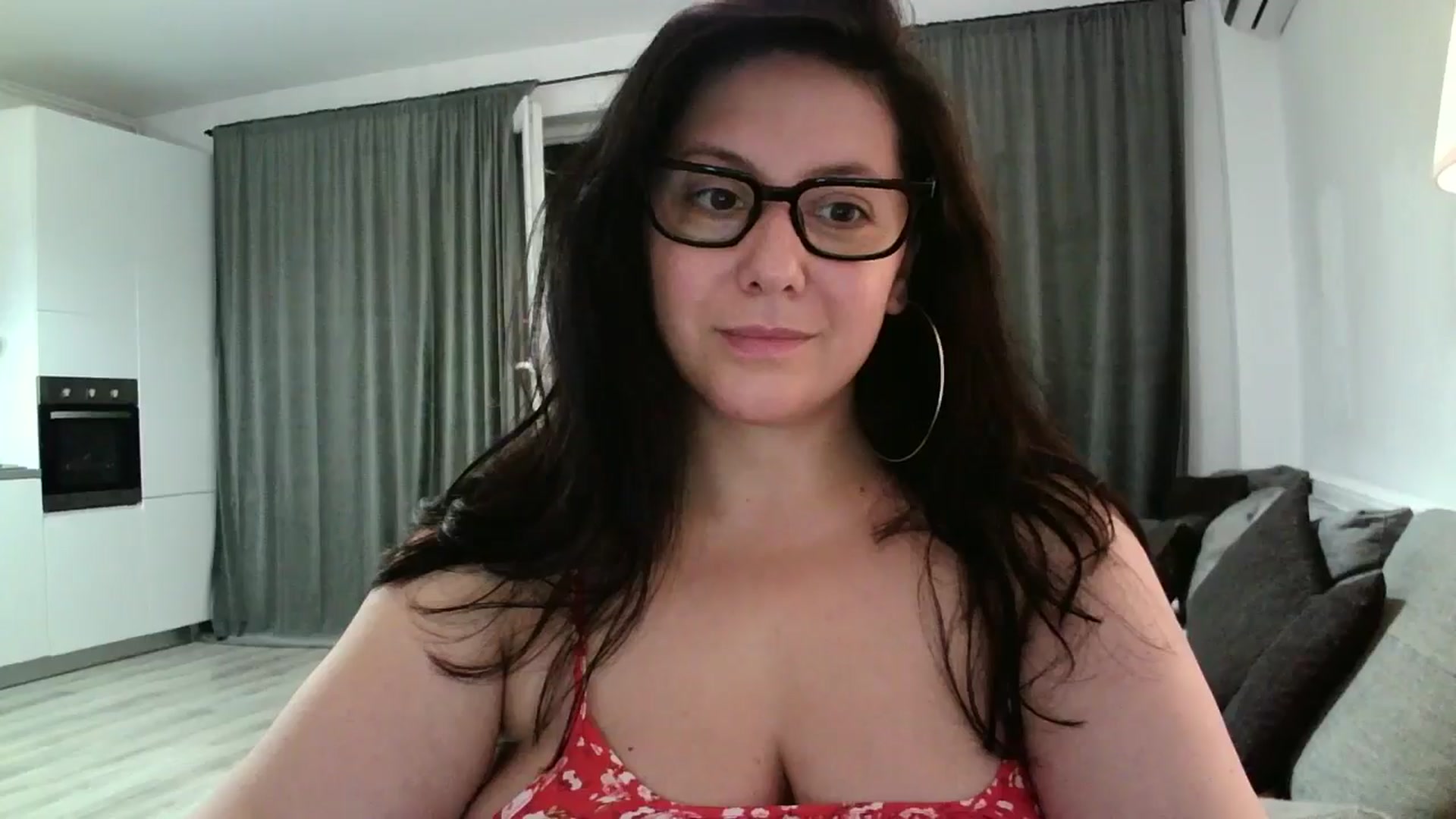Gallery image thumbnail from SILKYWOMAN's myfreecams stream on, 08/03/2024, 19:32 image 12 of 20