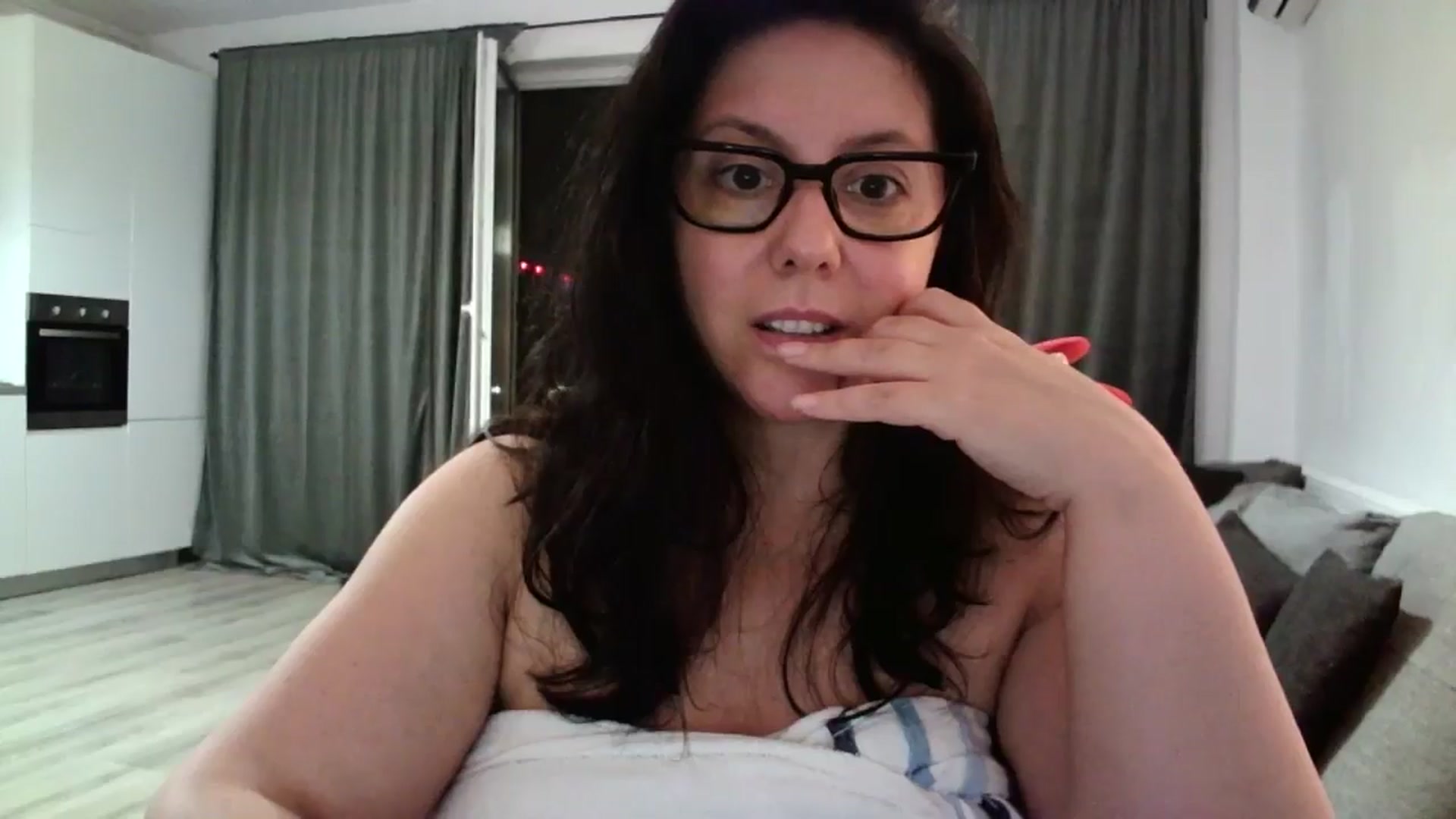 Gallery image thumbnail from SILKYWOMAN's myfreecams stream on, 08/04/2024, 19:01 image 19 of 20