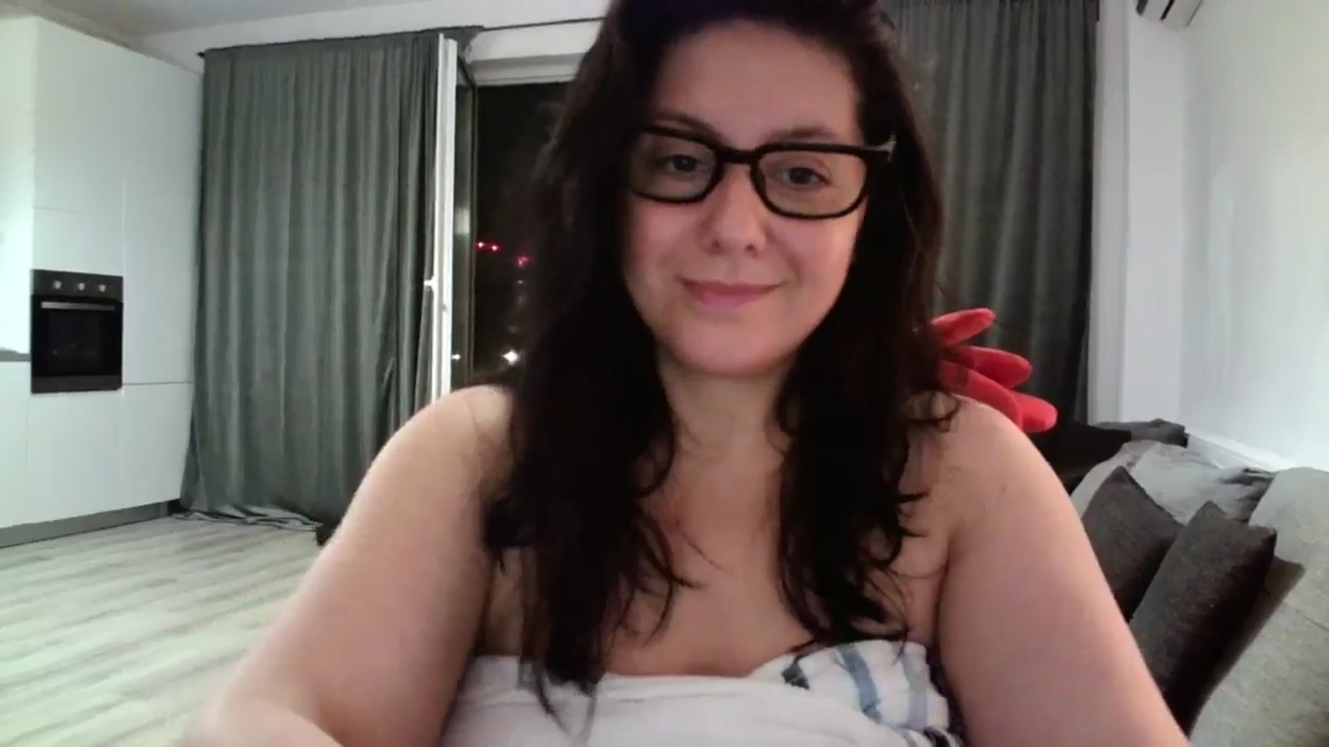 Gallery image thumbnail from SILKYWOMAN's myfreecams stream on, 08/04/2024, 19:01 image 15 of 20