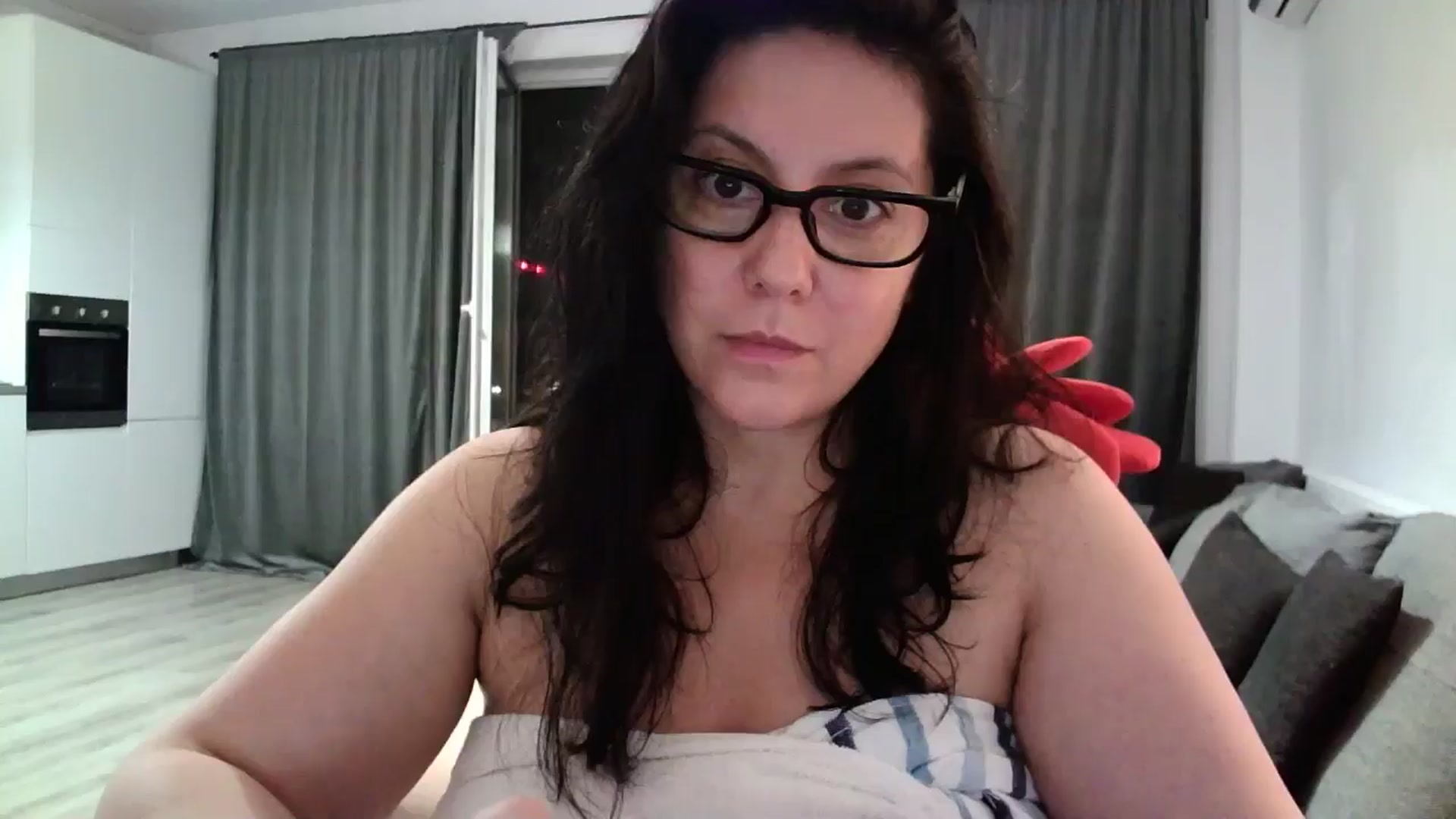 Gallery image thumbnail from SILKYWOMAN's myfreecams stream on, 08/04/2024, 19:01 image 16 of 20