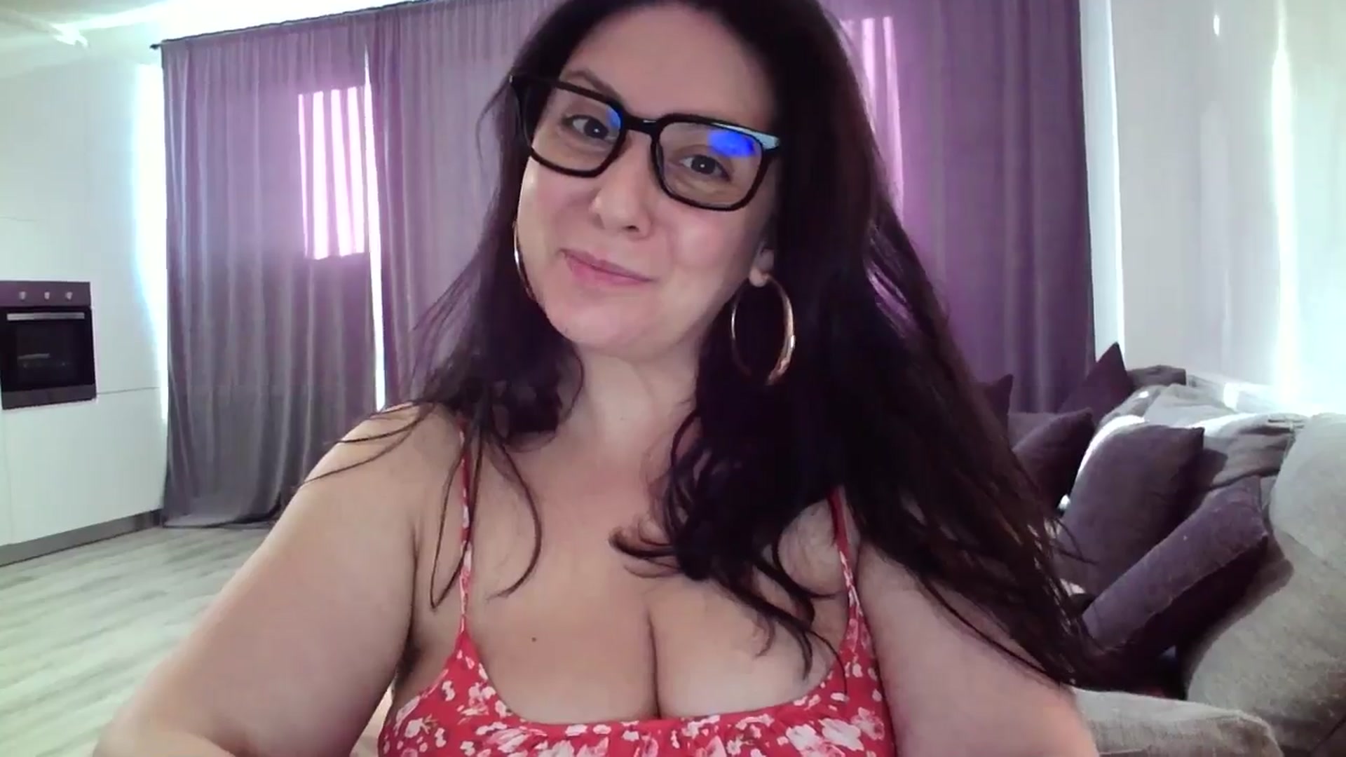 Gallery image thumbnail from SILKYWOMAN's myfreecams stream on, 08/07/2024, 18:58 image 3 of 20