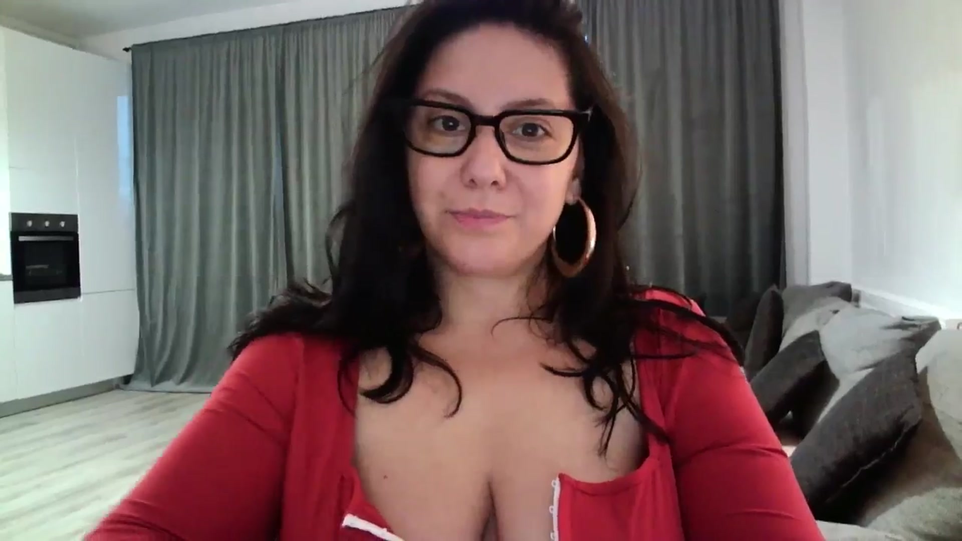 Gallery image thumbnail from SILKYWOMAN's myfreecams stream on, 08/08/2024, 17:55 image 15 of 20