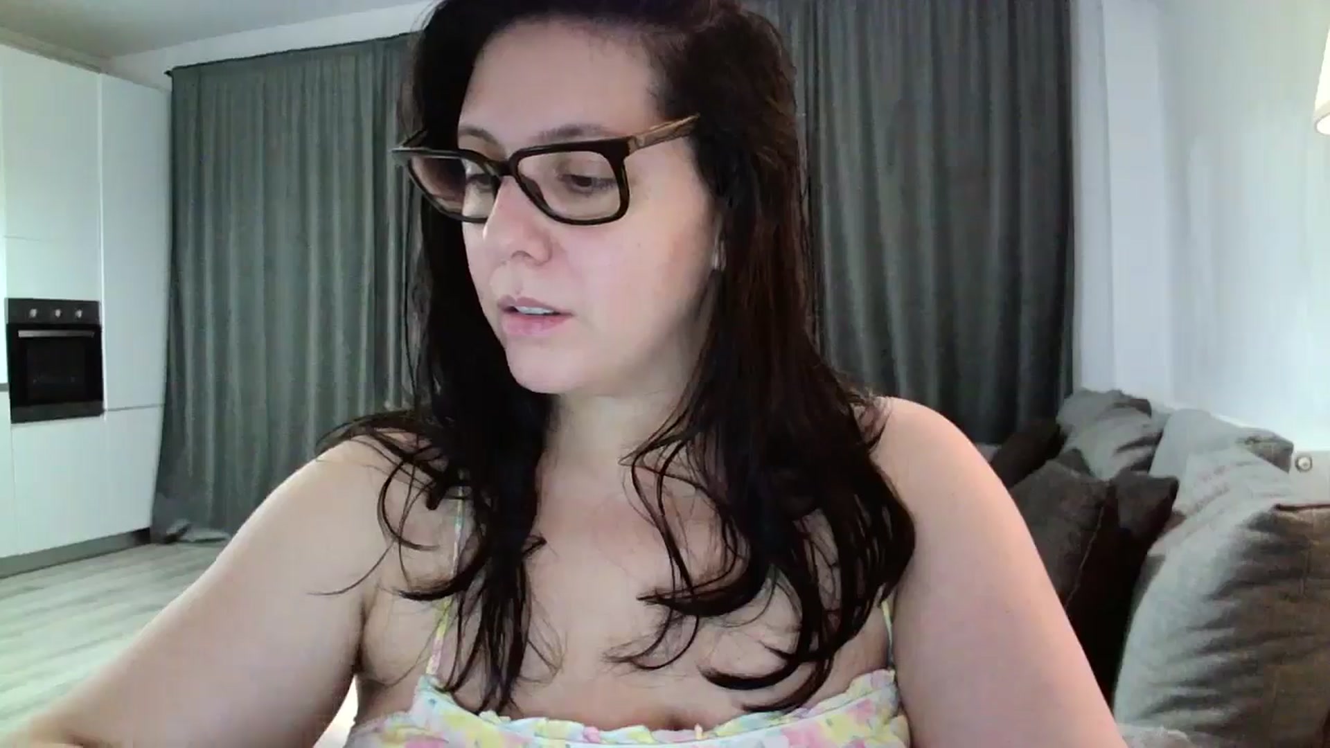Gallery image thumbnail from SILKYWOMAN's myfreecams stream on, 09/02/2024, 18:28 image 13 of 20