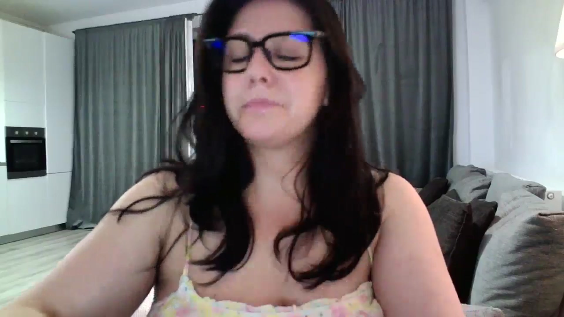 Gallery image thumbnail from SILKYWOMAN's myfreecams stream on, 09/02/2024, 18:28 image 8 of 20