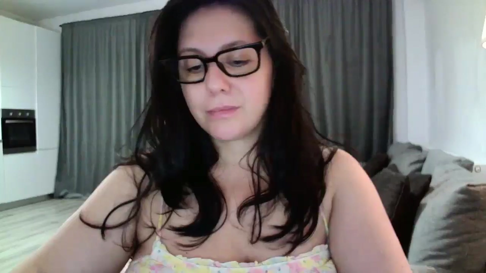 Gallery image thumbnail from SILKYWOMAN's myfreecams stream on, 09/02/2024, 18:28 image 9 of 20