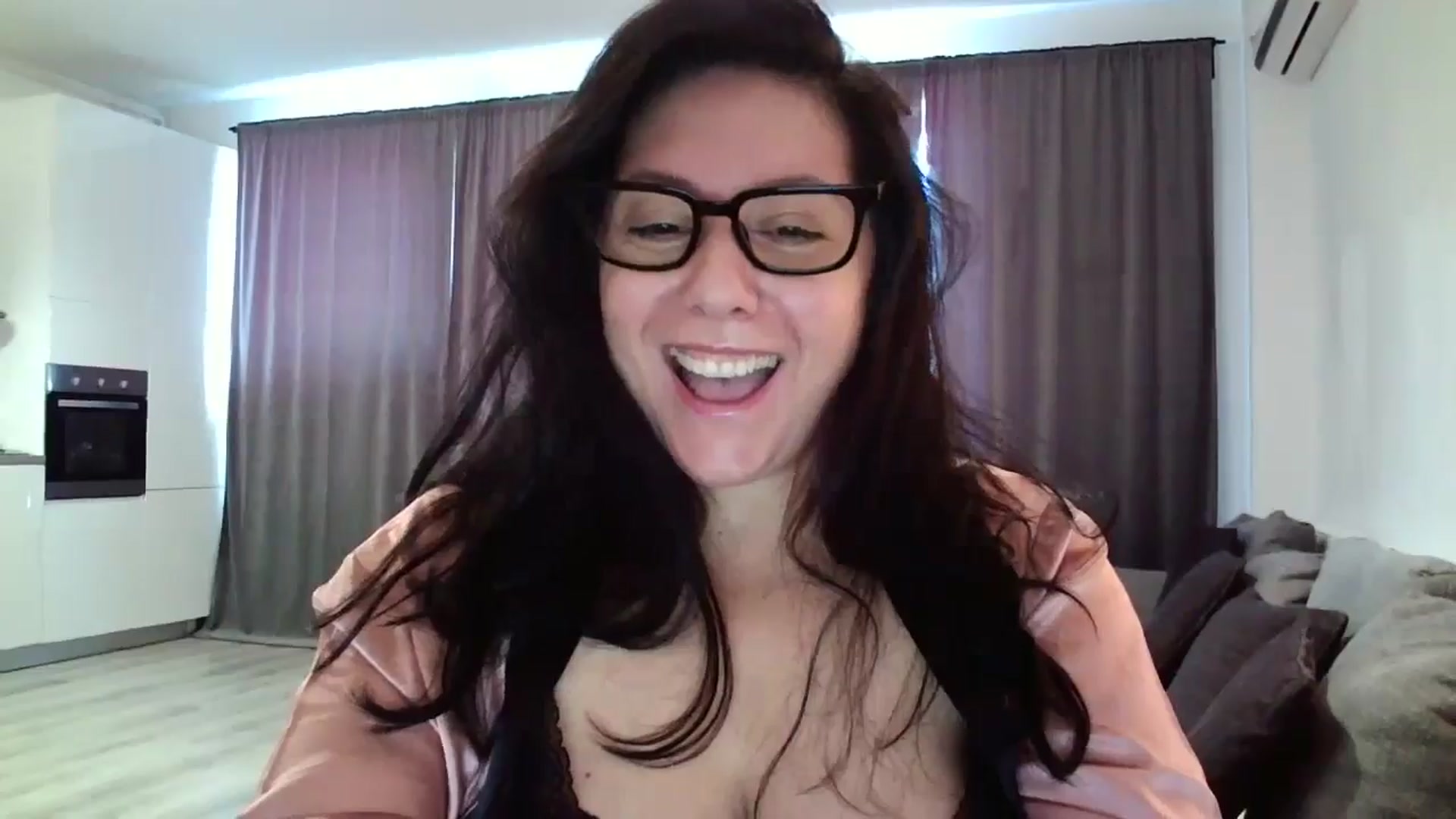 Gallery image thumbnail from SILKYWOMAN's myfreecams stream on, 09/12/2024, 11:46 image 12 of 20