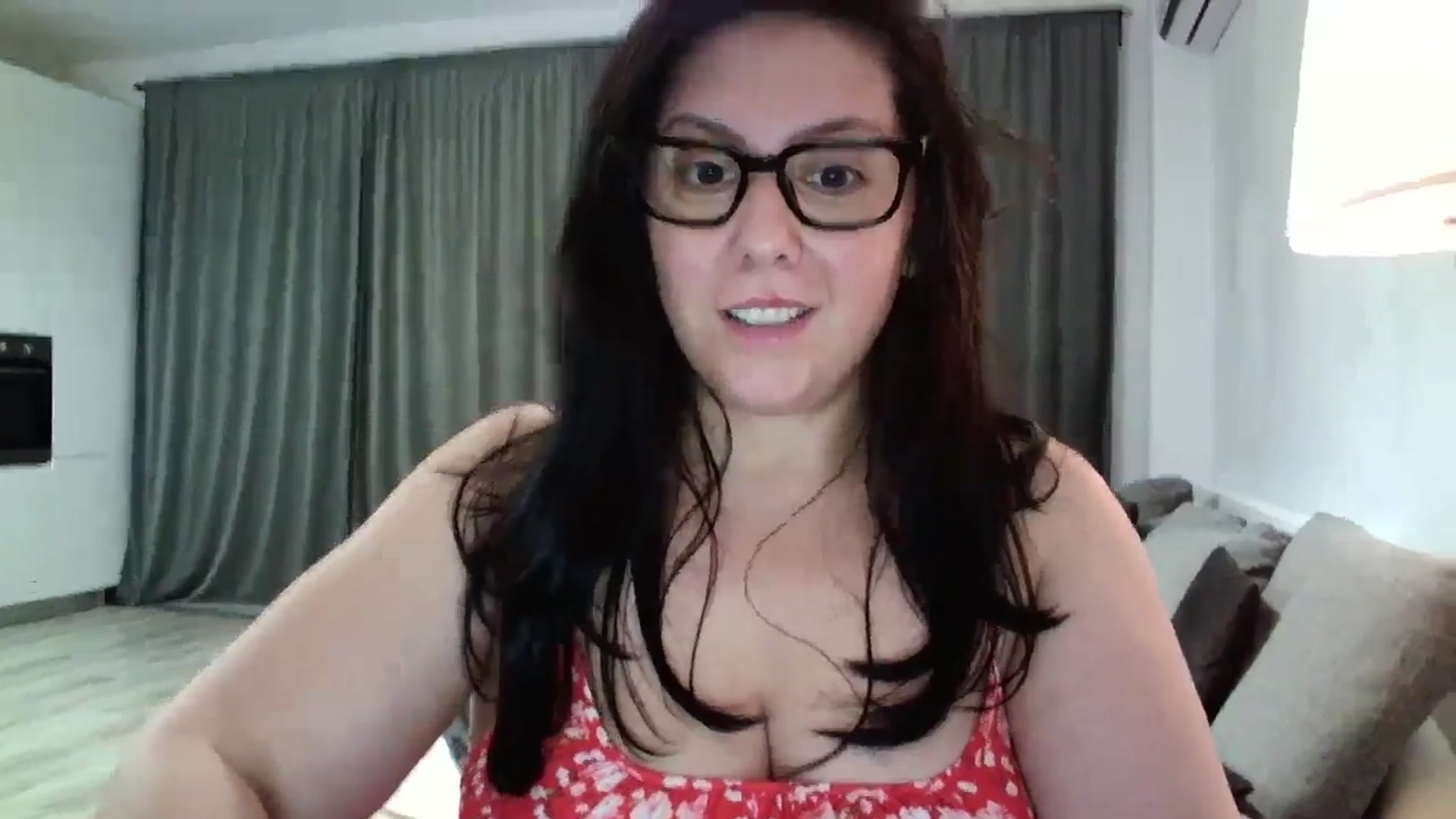 Gallery image thumbnail from SILKYWOMAN's myfreecams stream on, 09/20/2024, 19:21 image 16 of 20