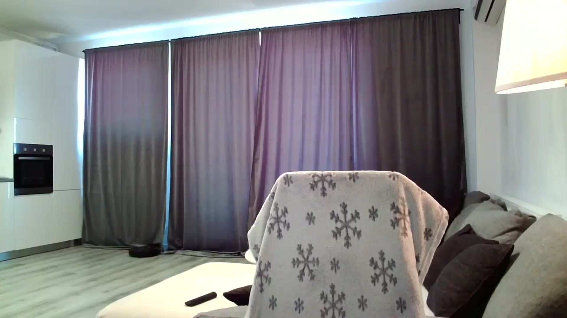 Gallery image thumbnail from SILKYWOMAN's myfreecams stream on, 10/08/2024, 11:37 image 1 of 20