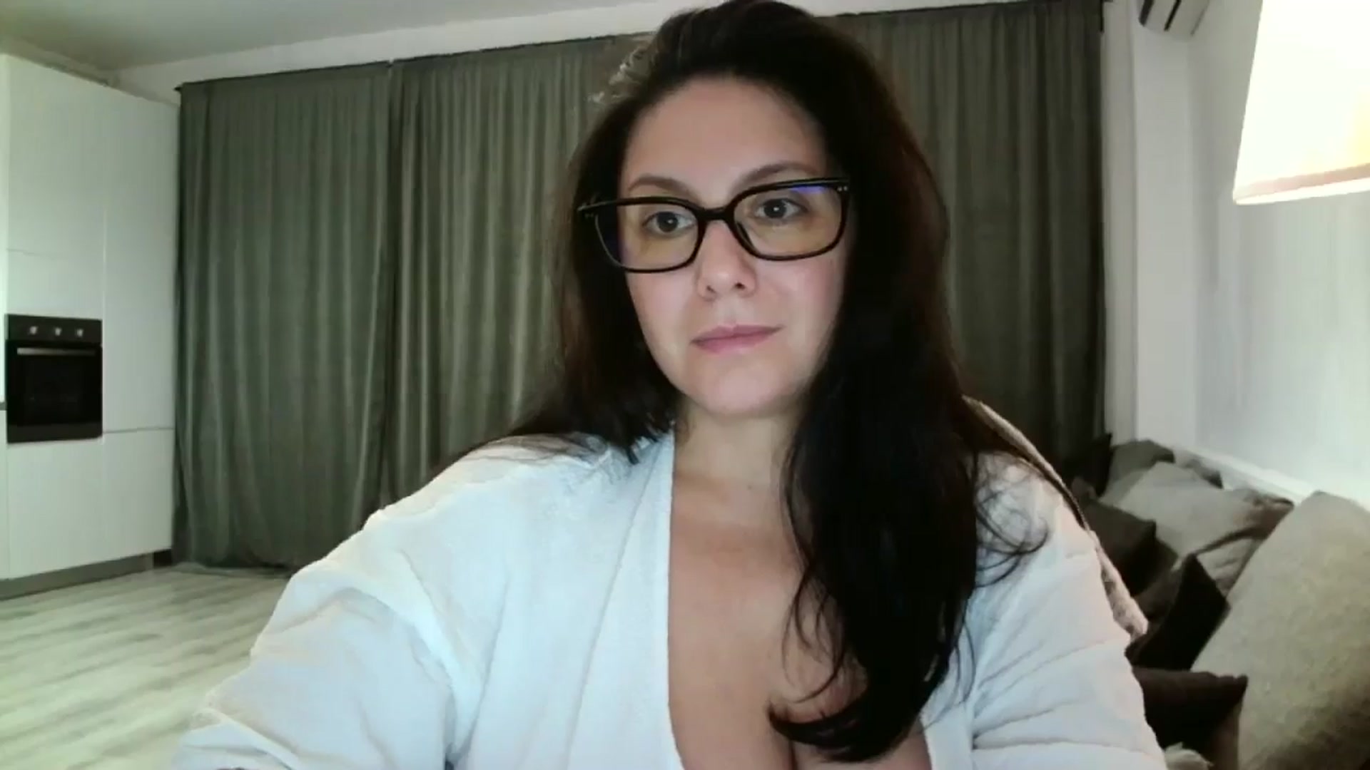 Gallery image thumbnail from SILKYWOMAN's myfreecams stream on, 10/08/2024, 19:04 image 19 of 20