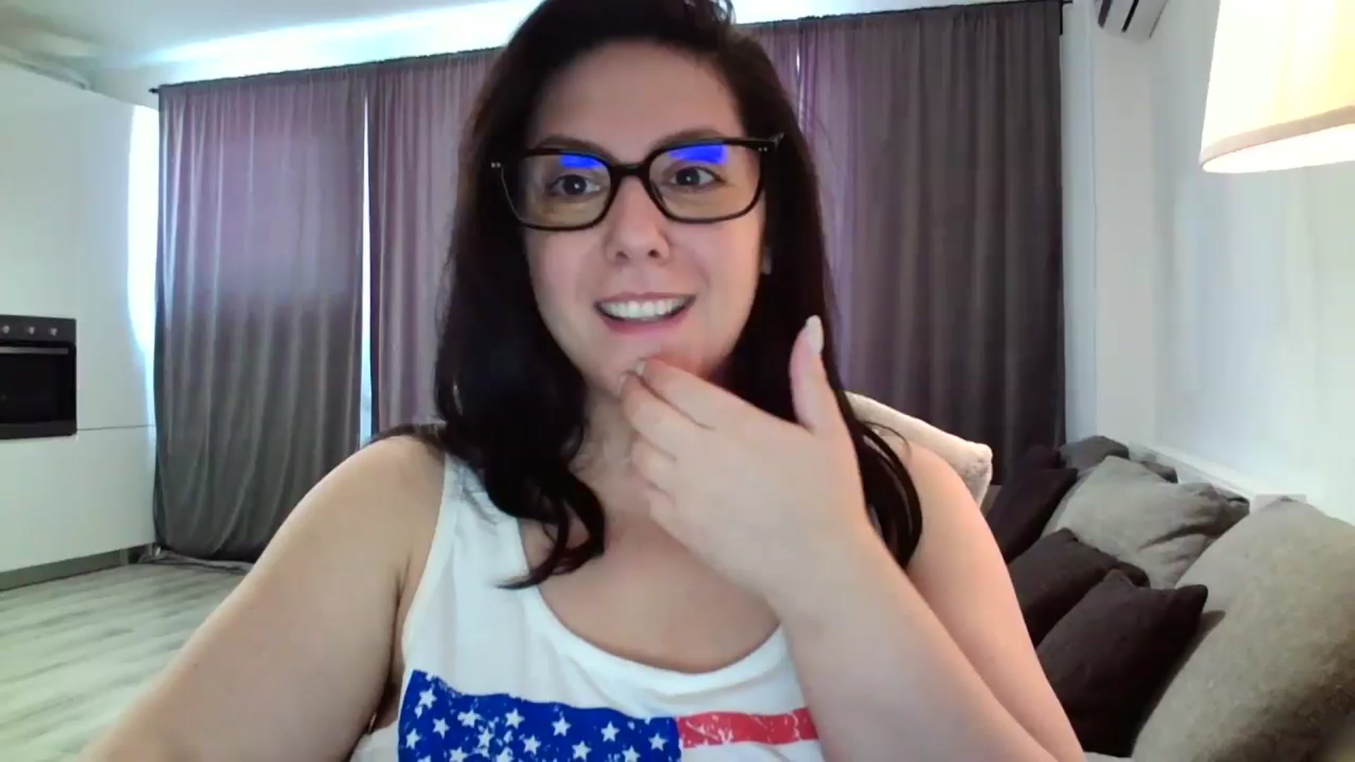 Gallery image thumbnail from SILKYWOMAN's myfreecams stream on, 10/09/2024, 10:43 image 6 of 20