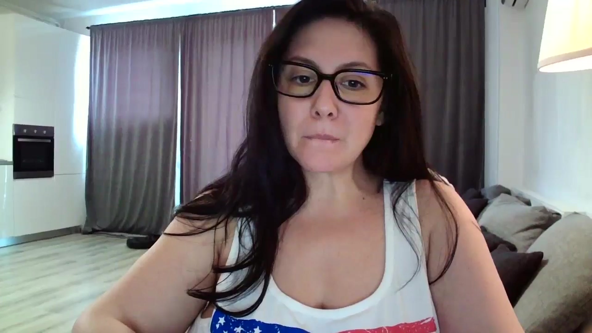 Gallery image thumbnail from SILKYWOMAN's myfreecams stream on, 10/09/2024, 12:05 image 11 of 20