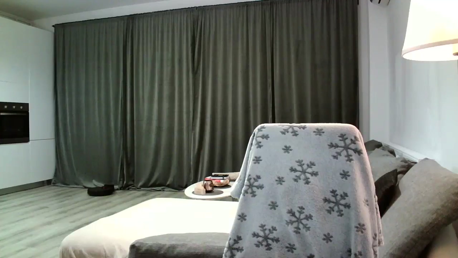 Gallery image thumbnail from SILKYWOMAN's myfreecams stream on, 10/13/2024, 19:14 image 5 of 20
